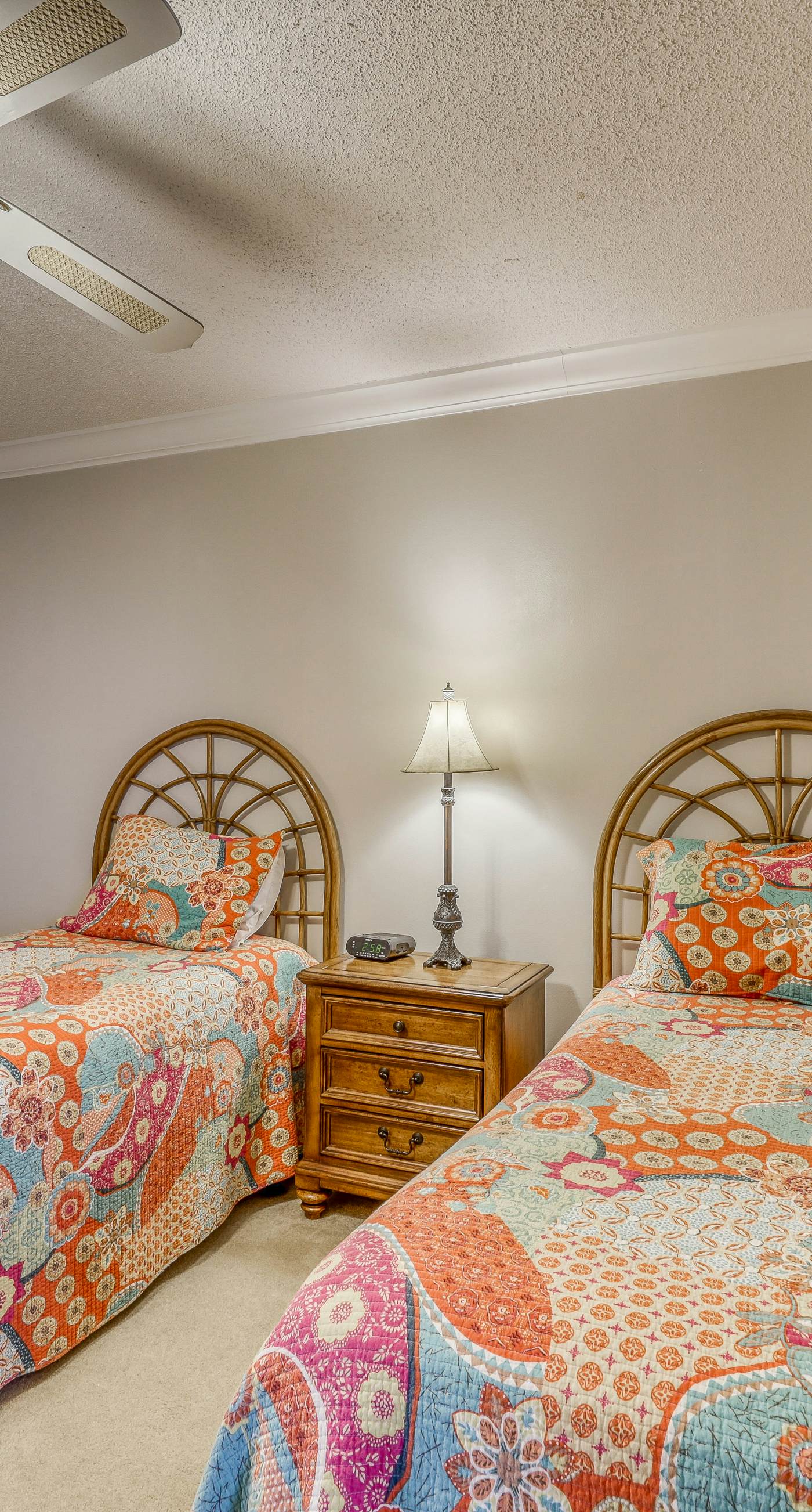 Waterfront condo w/ open layout, Gulf views, indoor & outdoor pools, & hot tub