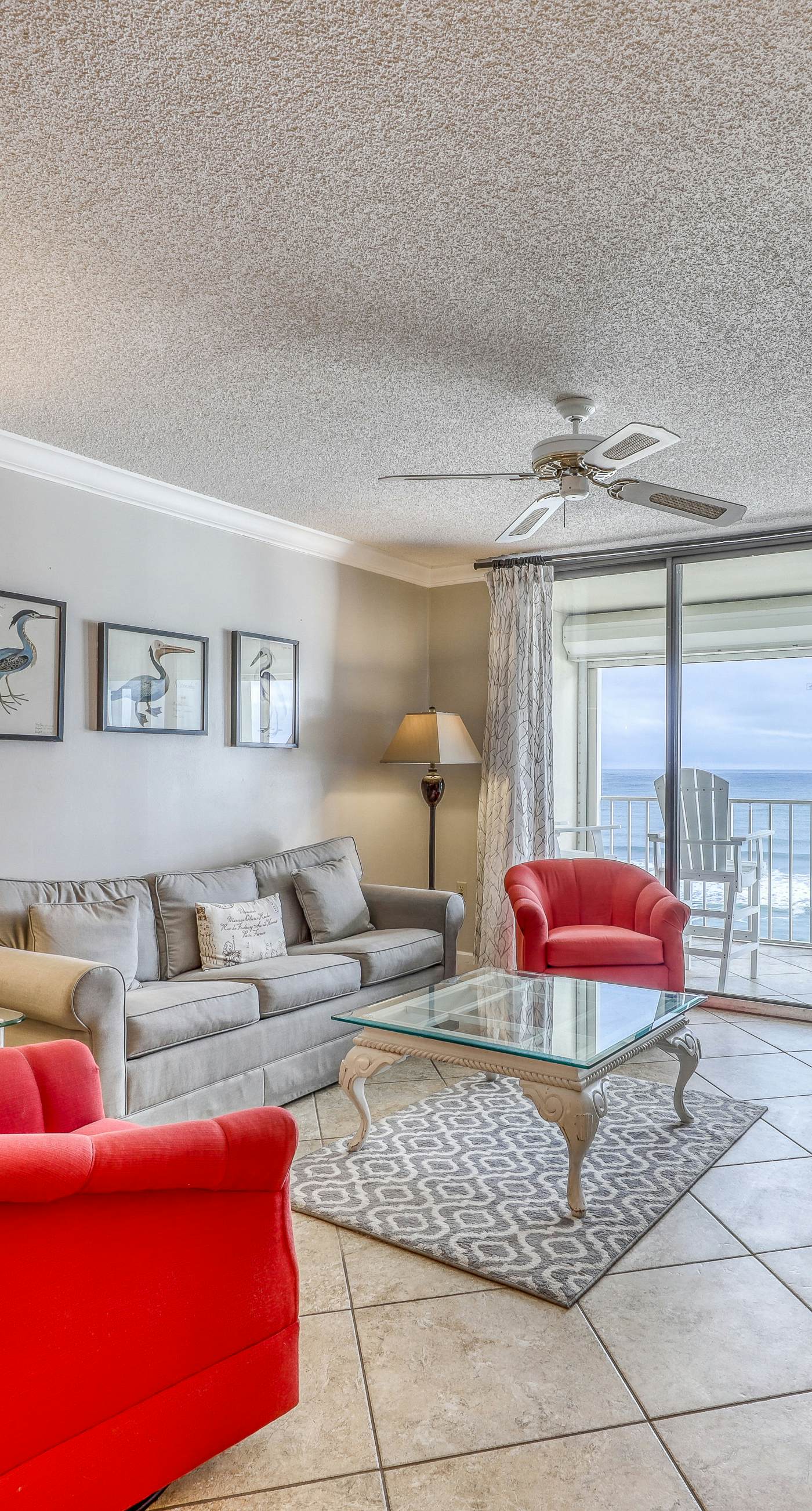 Waterfront condo w/ open layout, Gulf views, indoor & outdoor pools, & hot tub
