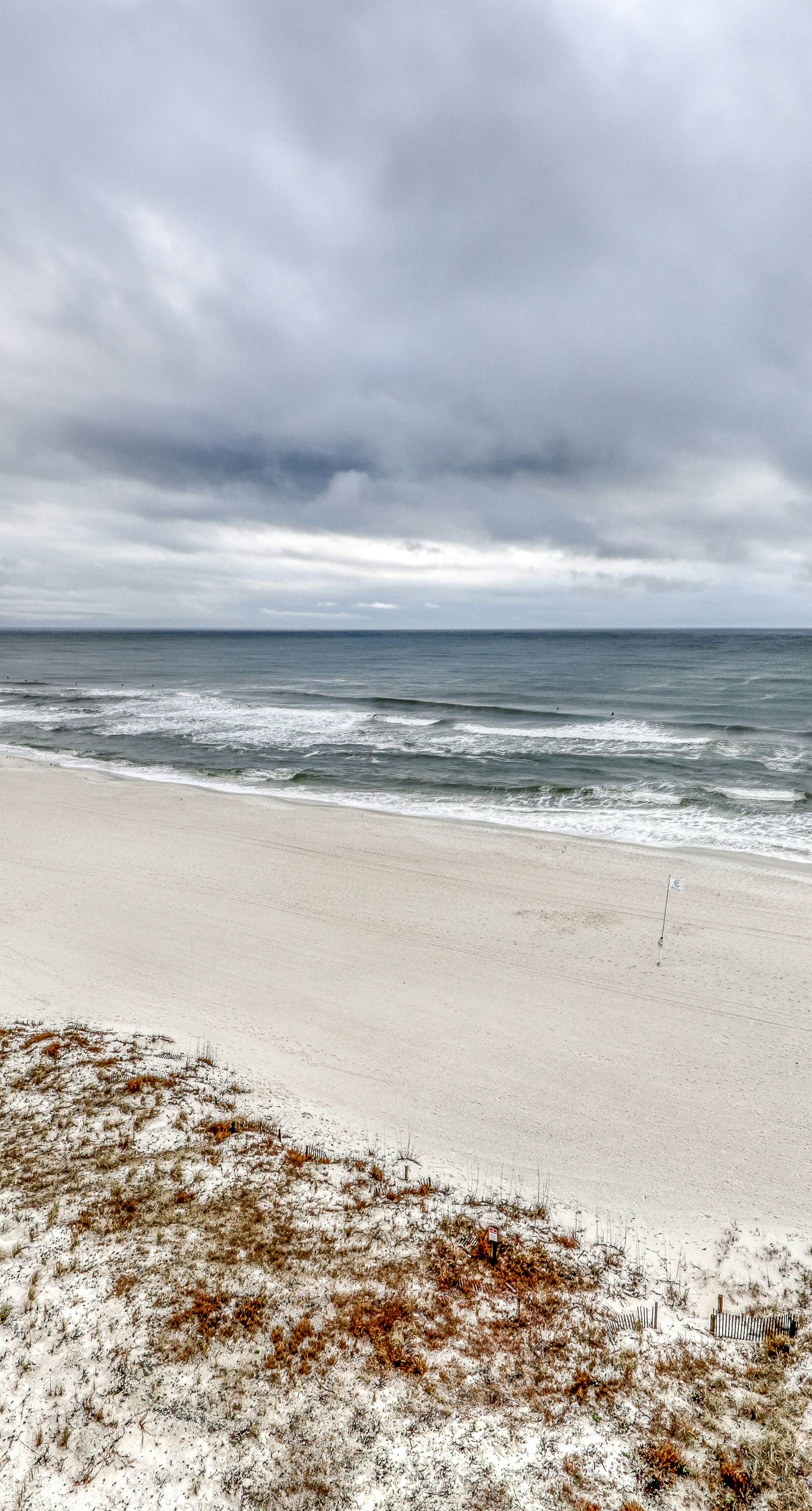 Waterfront condo w/ open layout, Gulf views, indoor & outdoor pools, & hot tub