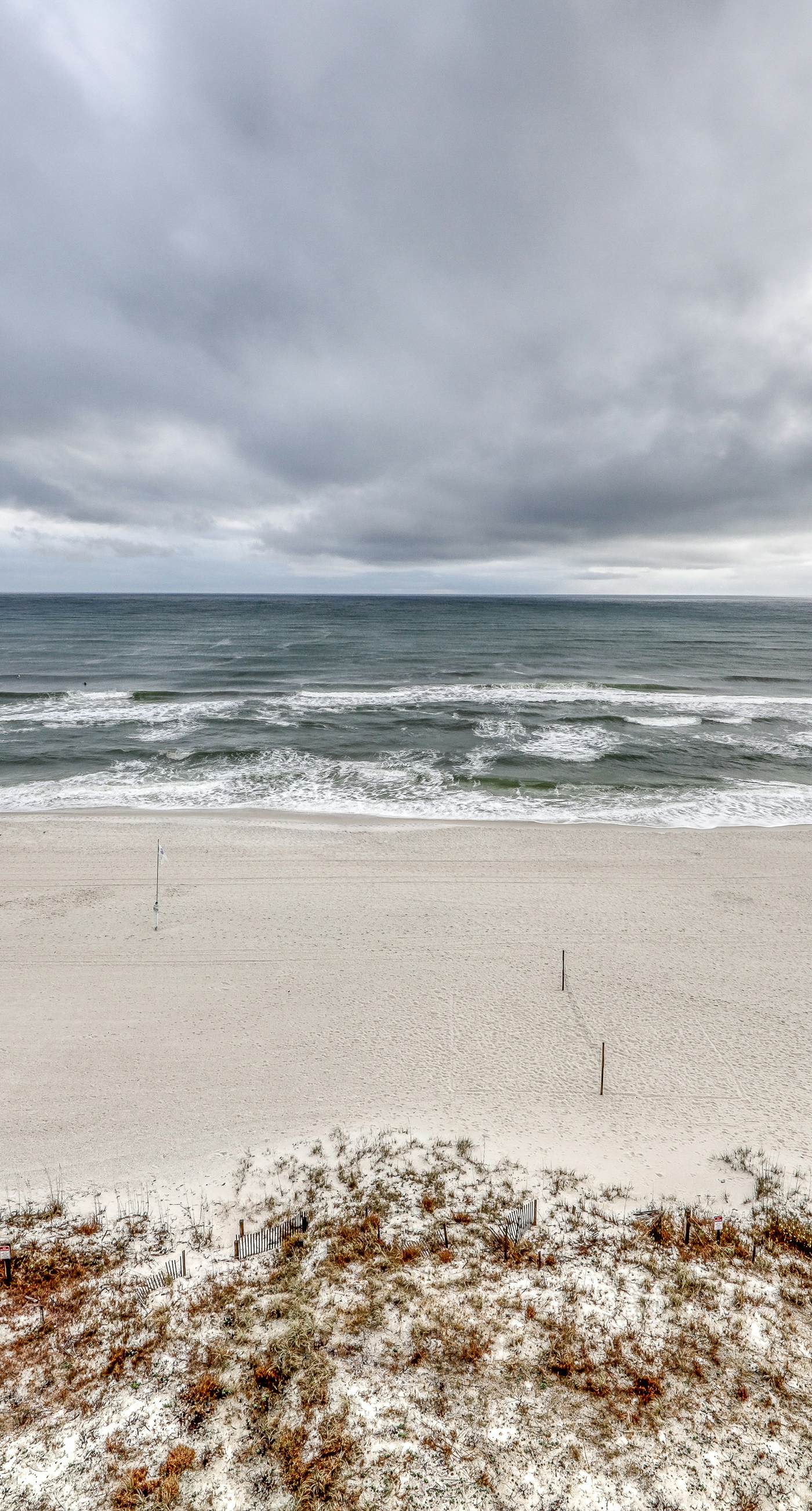 Waterfront condo w/ open layout, Gulf views, indoor & outdoor pools, & hot tub