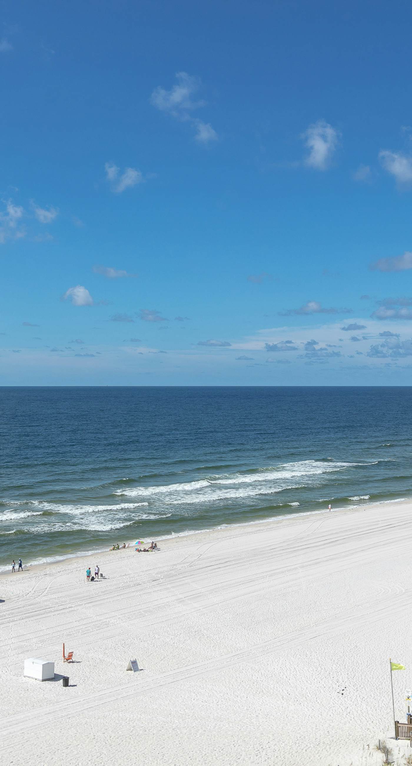 Waterfront condo w/ open layout, Gulf views, indoor & outdoor pools, & hot tub