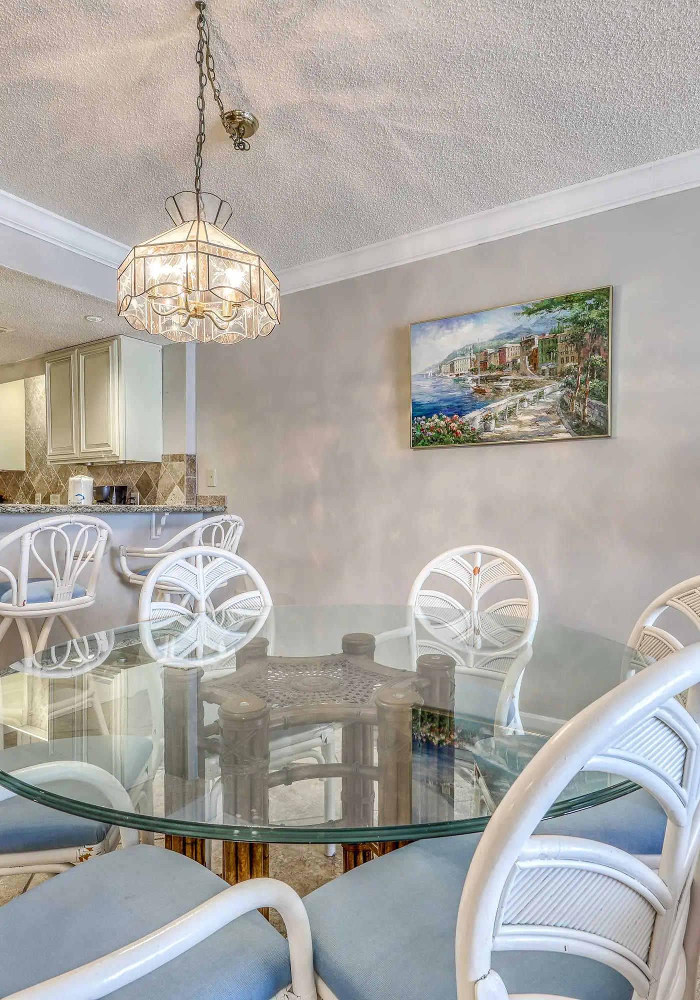 Waterfront condo w/ open layout, Gulf views, indoor & outdoor pools, & hot tub
