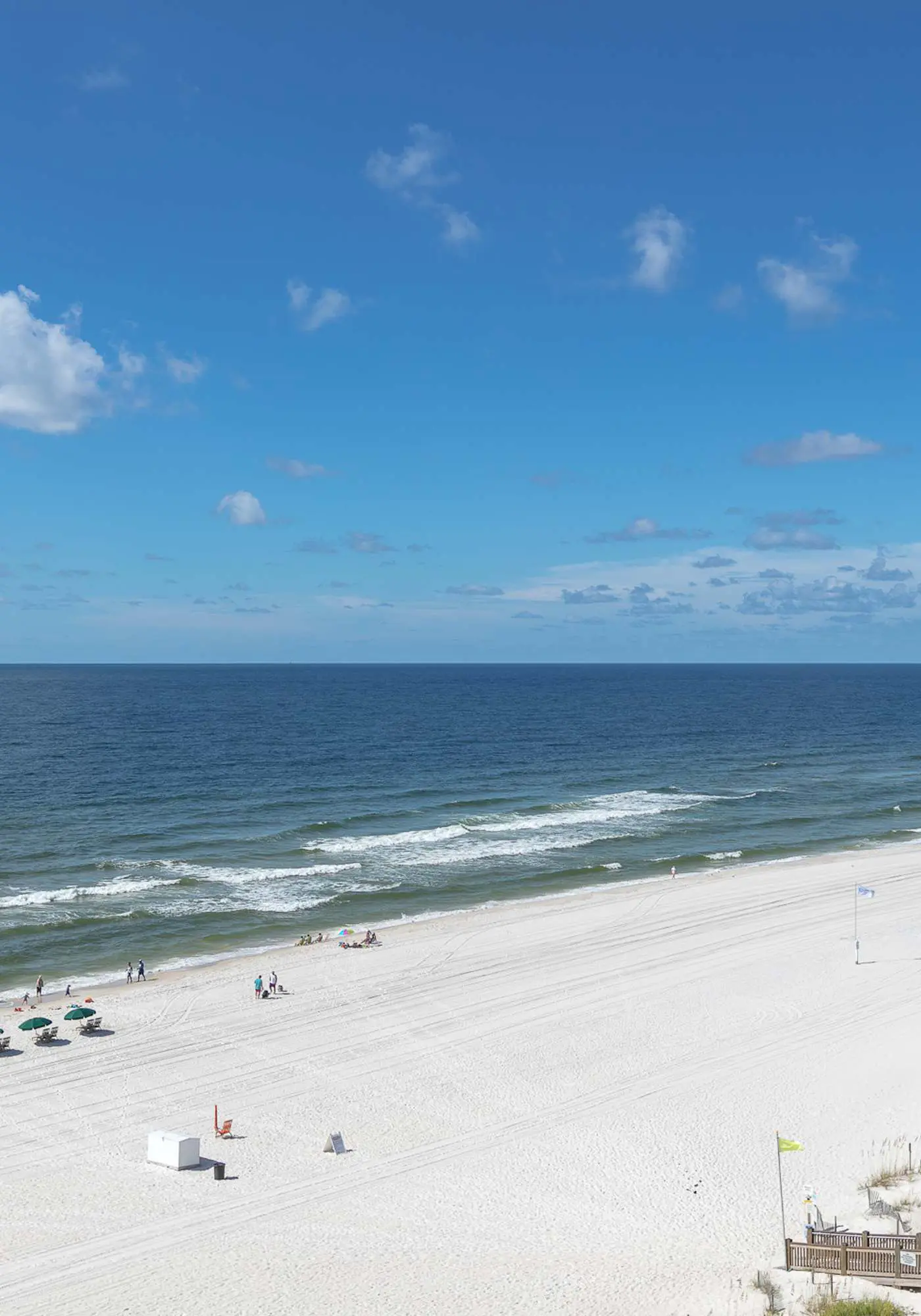 Waterfront condo w/ open layout, Gulf views, indoor & outdoor pools, & hot tub