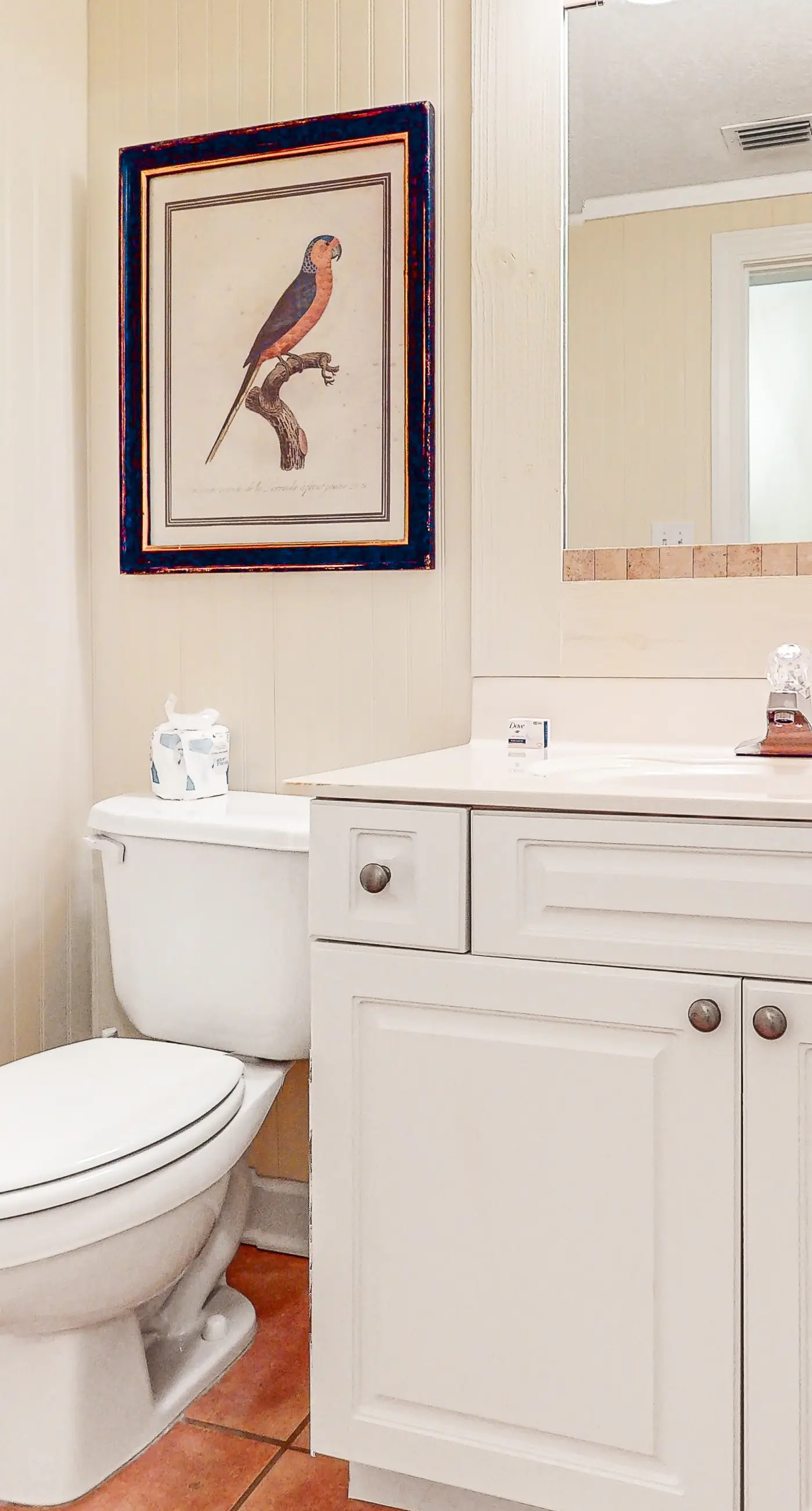 Bold & Bright Beachfront Condo with Resort Style  Pools, Sauna, Fitness Room, Private Balcony featuring amazing Views!