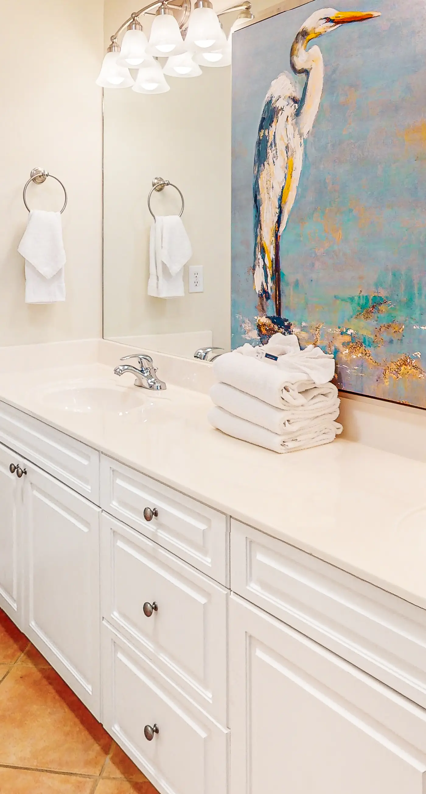 Bold & Bright Beachfront Condo with Resort Style  Pools, Sauna, Fitness Room, Private Balcony featuring amazing Views!