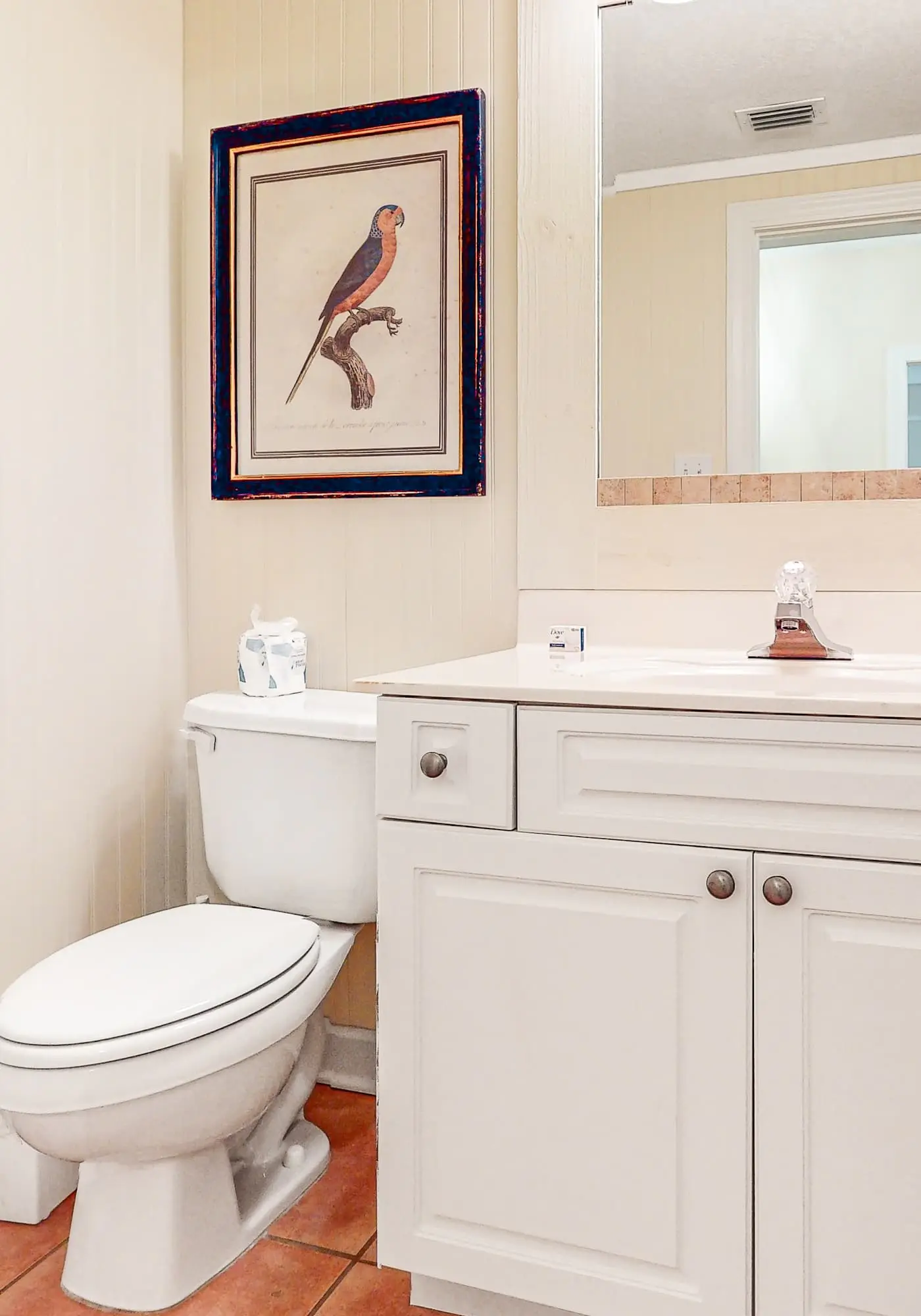 Bold & Bright Beachfront Condo with Resort Style  Pools, Sauna, Fitness Room, Private Balcony featuring amazing Views!