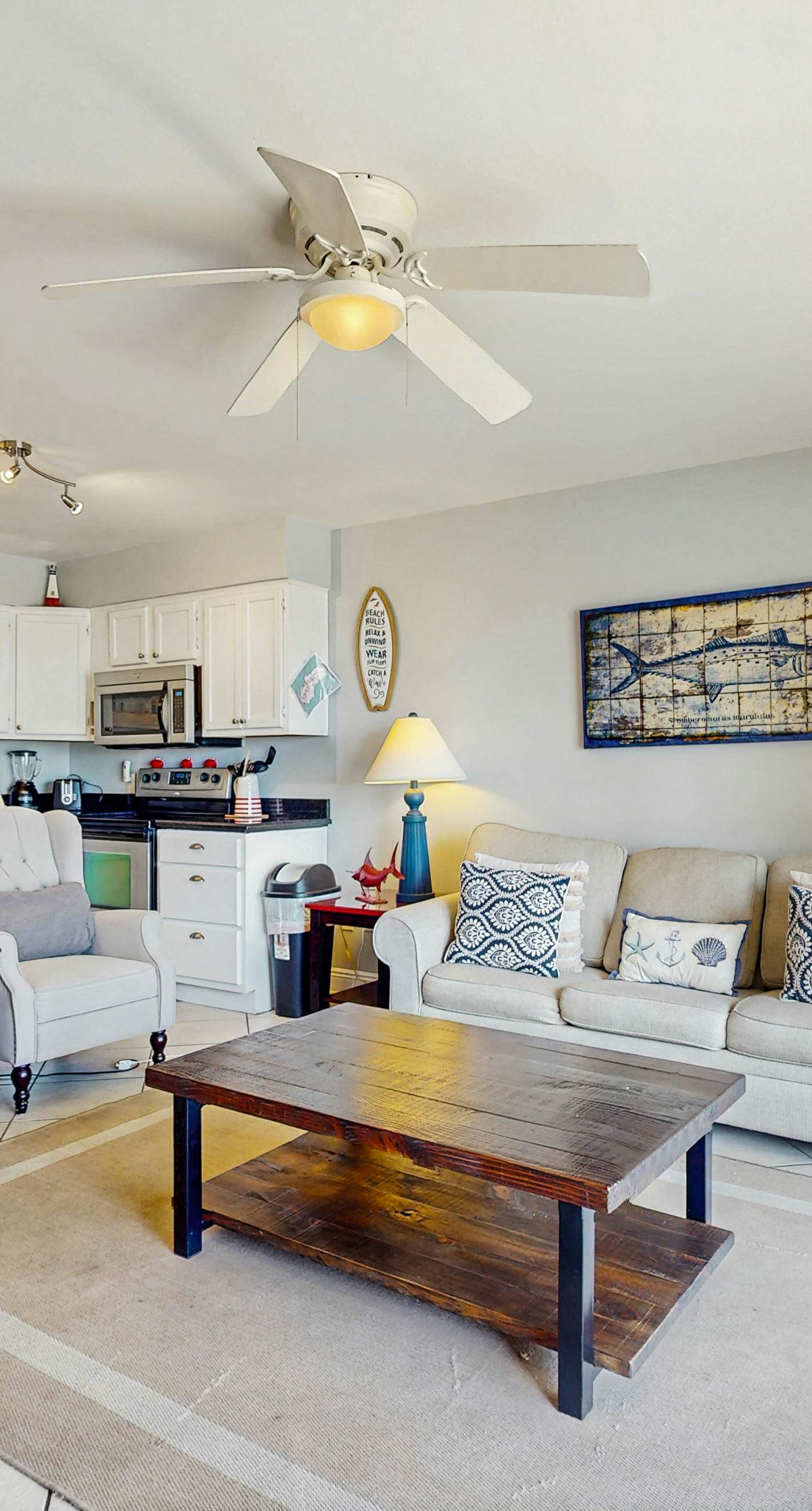 Ideal beachside getaway on ground floor with 3 pools - walk 600' to sand