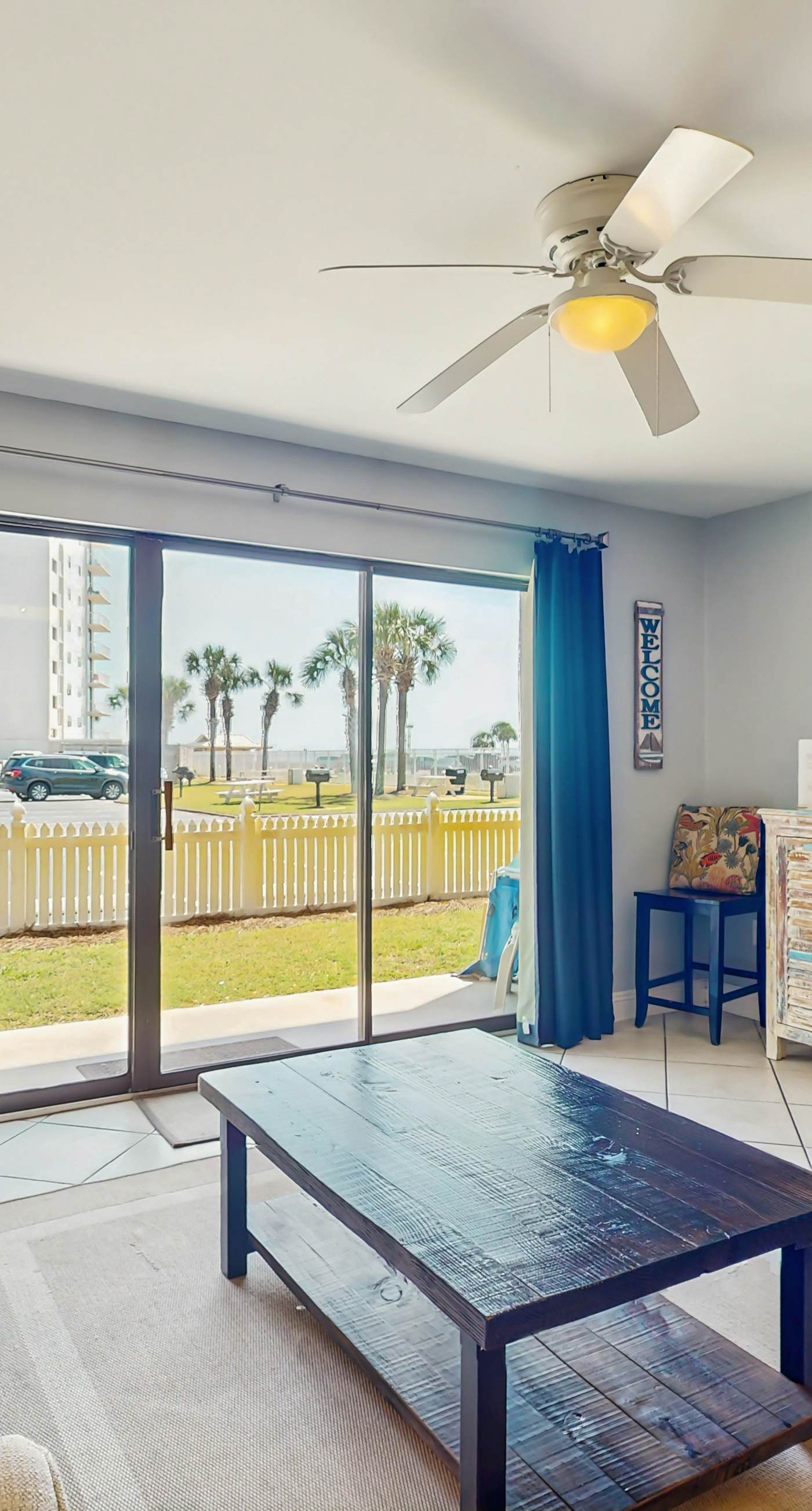 Ideal beachside getaway on ground floor with 3 pools - walk 600' to sand