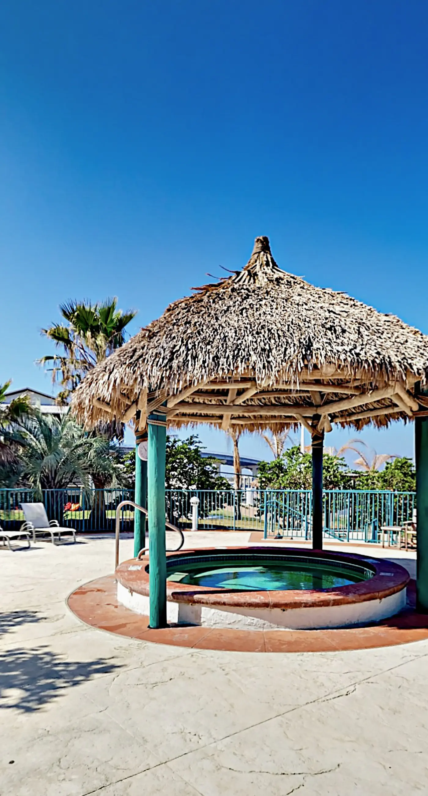 Gulf Getaway at Caribe with Stunning Views, Heated Pools, Spa, Sauna, Tennis