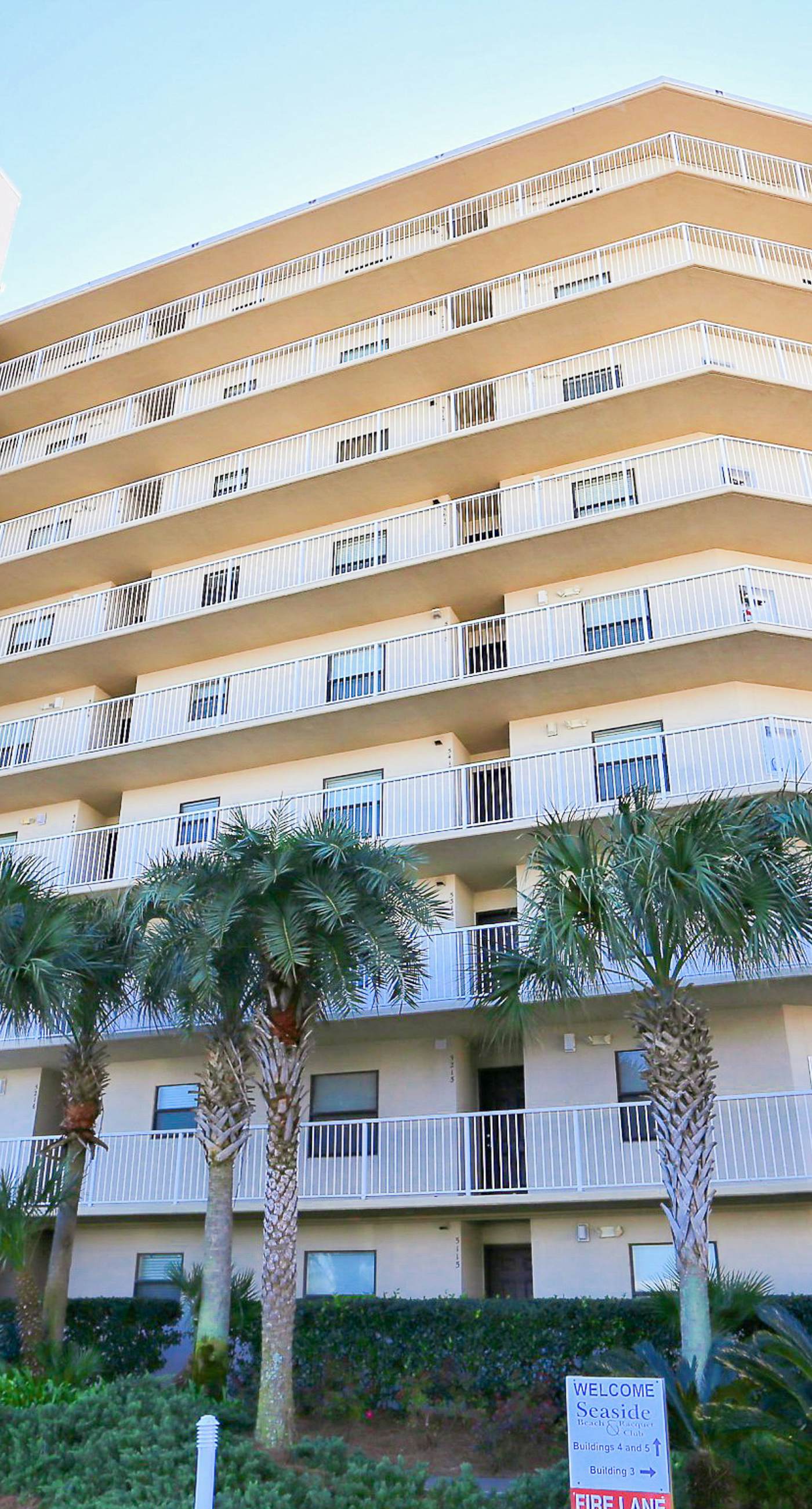 Coastal condo with special fall & winter rates