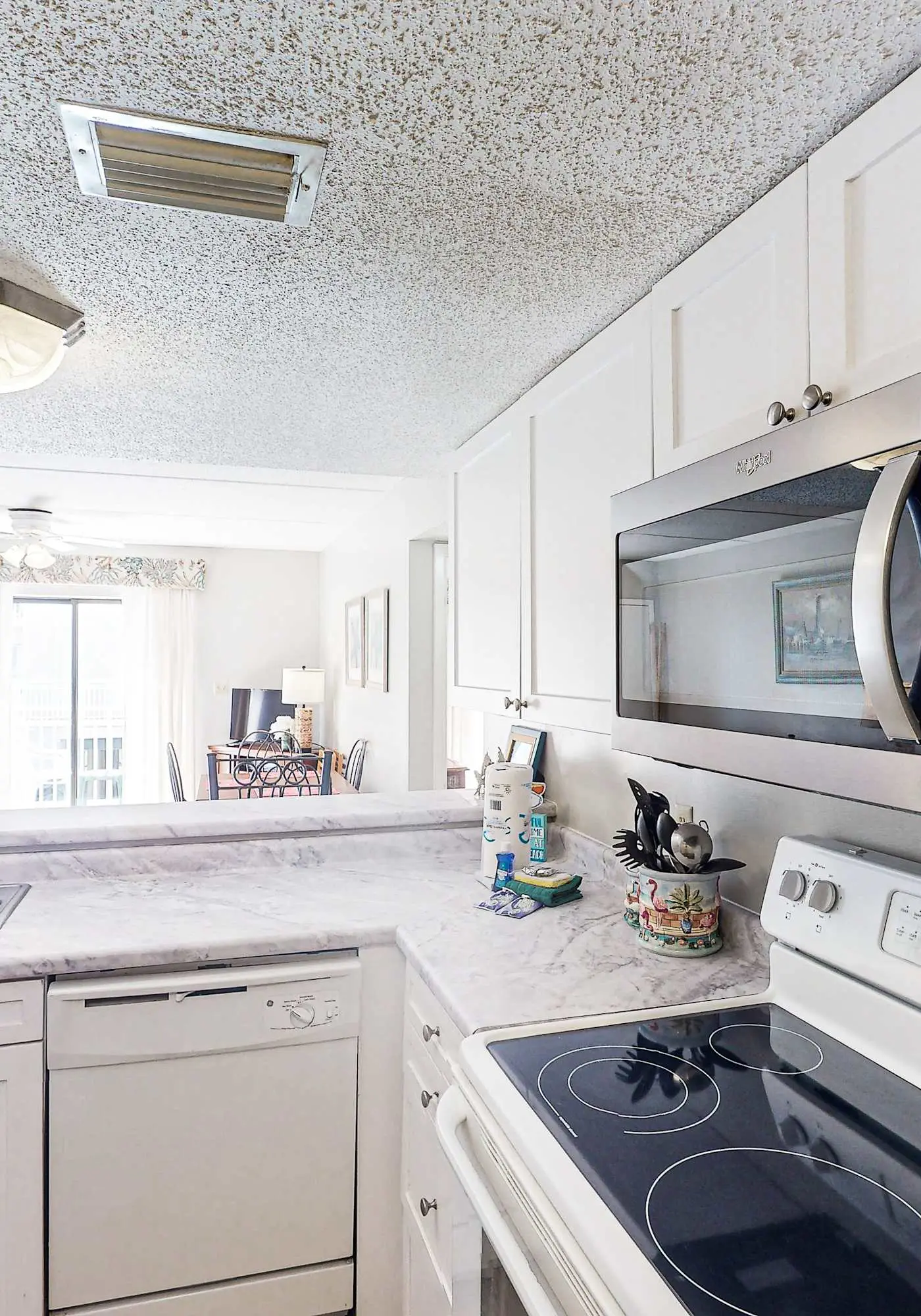 Beach Lovers Dream | Gulf-Front Getaway | 3 Pools, Tennis, Grilling Area