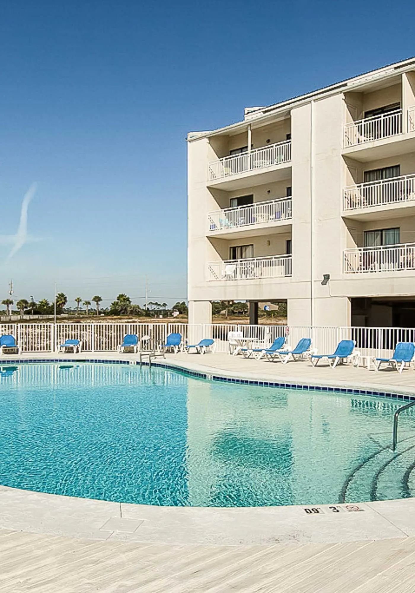 Beach Lovers Dream | Gulf-Front Getaway | 3 Pools, Tennis, Grilling Area