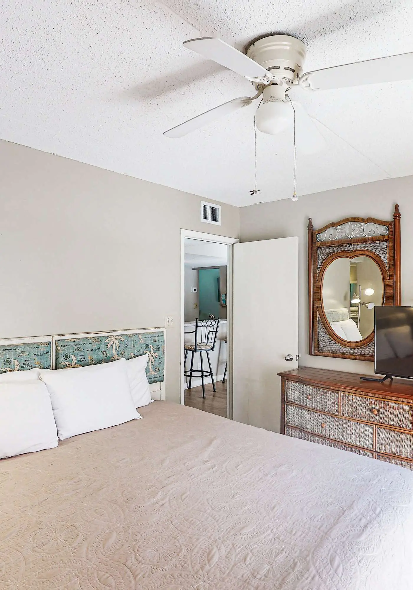 Beach Lovers Dream | Gulf-Front Getaway | 3 Pools, Tennis, Grilling Area