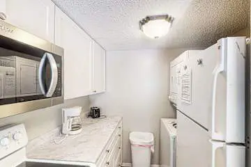 Beach Lovers Dream | Gulf-Front Getaway | 3 Pools, Tennis, Grilling Area