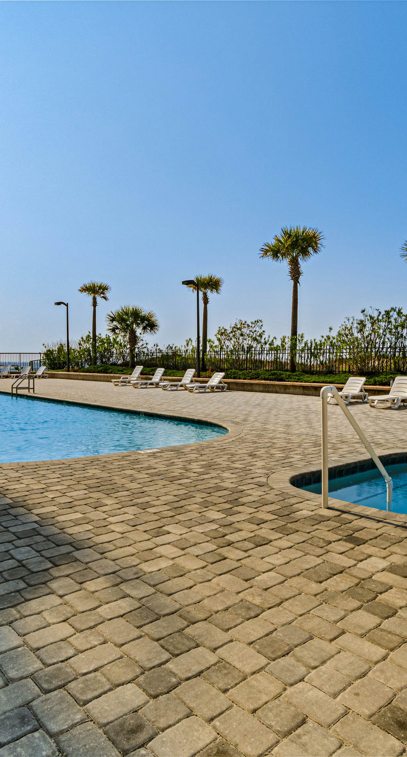 Gulf-front condo with inviting balcony, amazing views, pool & hot tub
