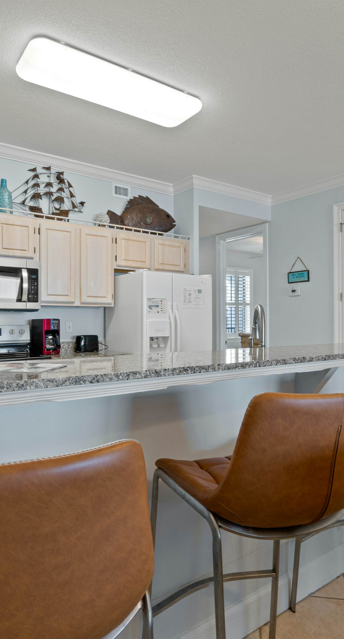 Gulf-front condo with inviting balcony, amazing views, pool & hot tub