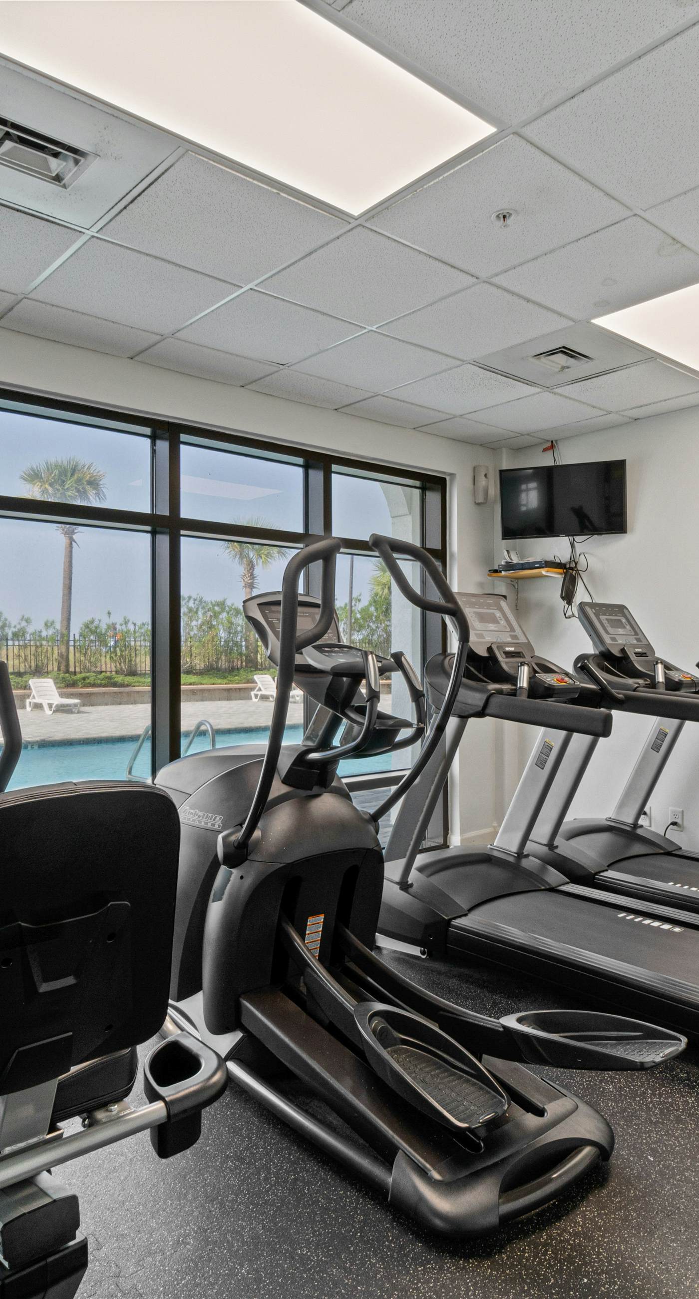 Gulf-front condo with inviting balcony, amazing views, pool & hot tub