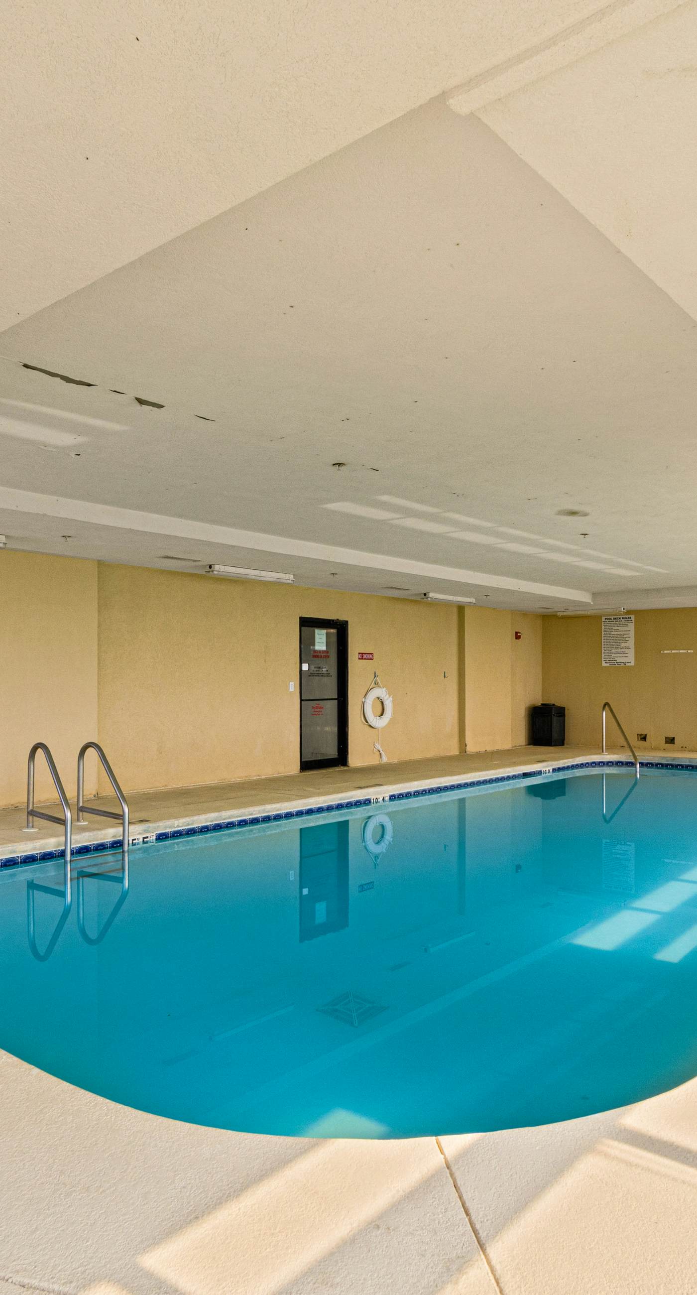 Gulf-front condo with inviting balcony, amazing views, pool & hot tub