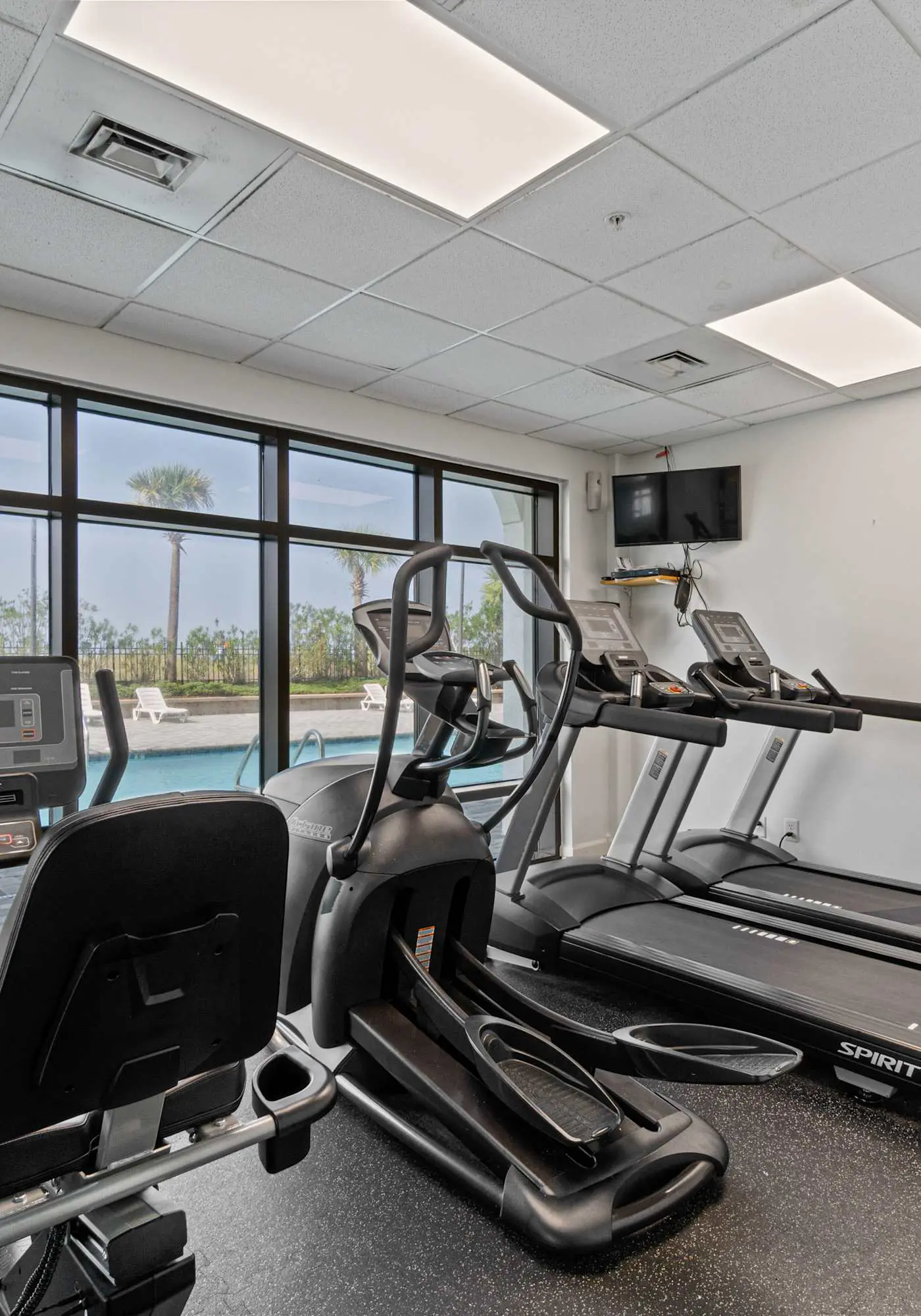 Gulf-front condo with inviting balcony, amazing views, pool & hot tub
