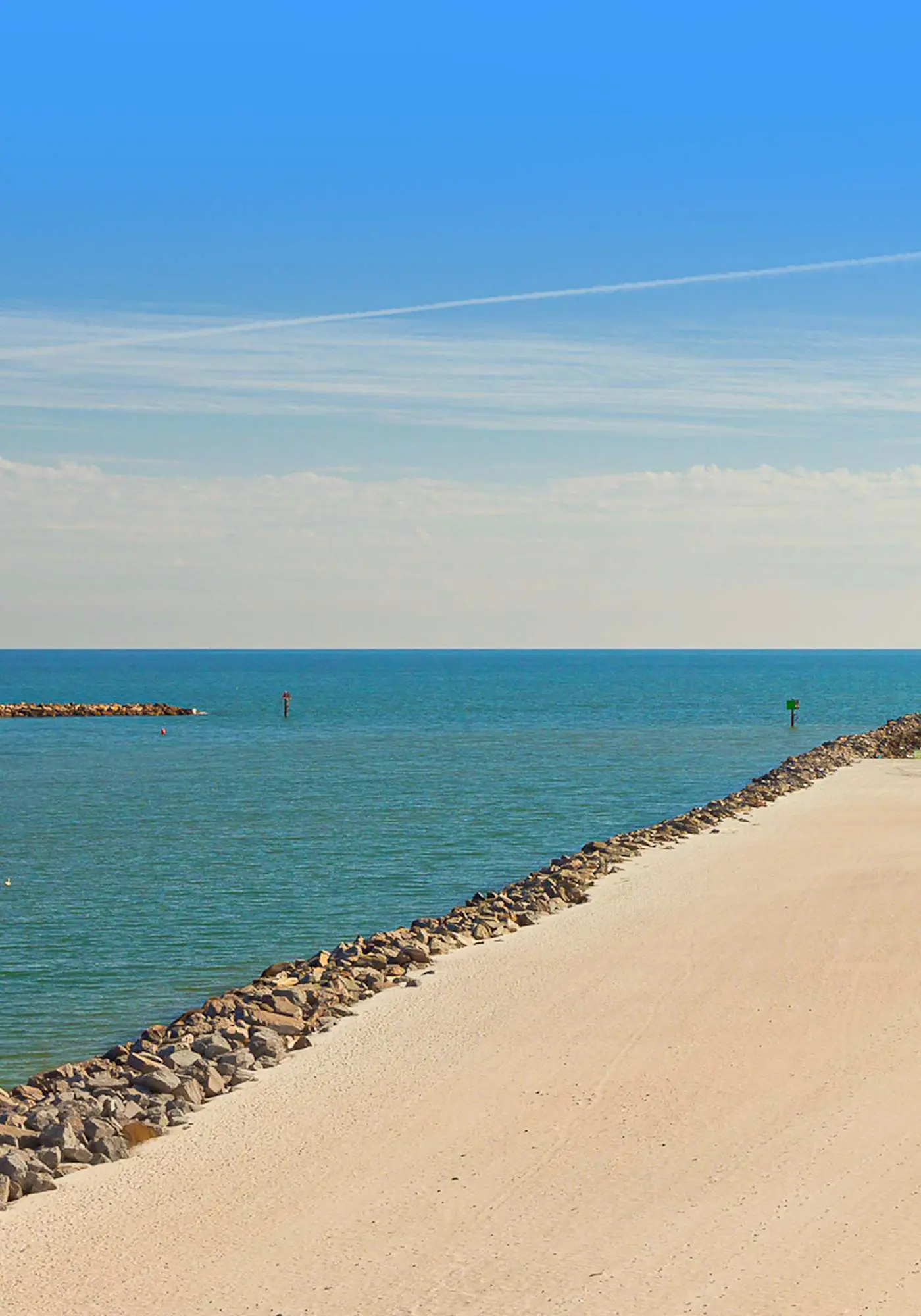 Gulf-front condo with inviting balcony, amazing views, pool & hot tub