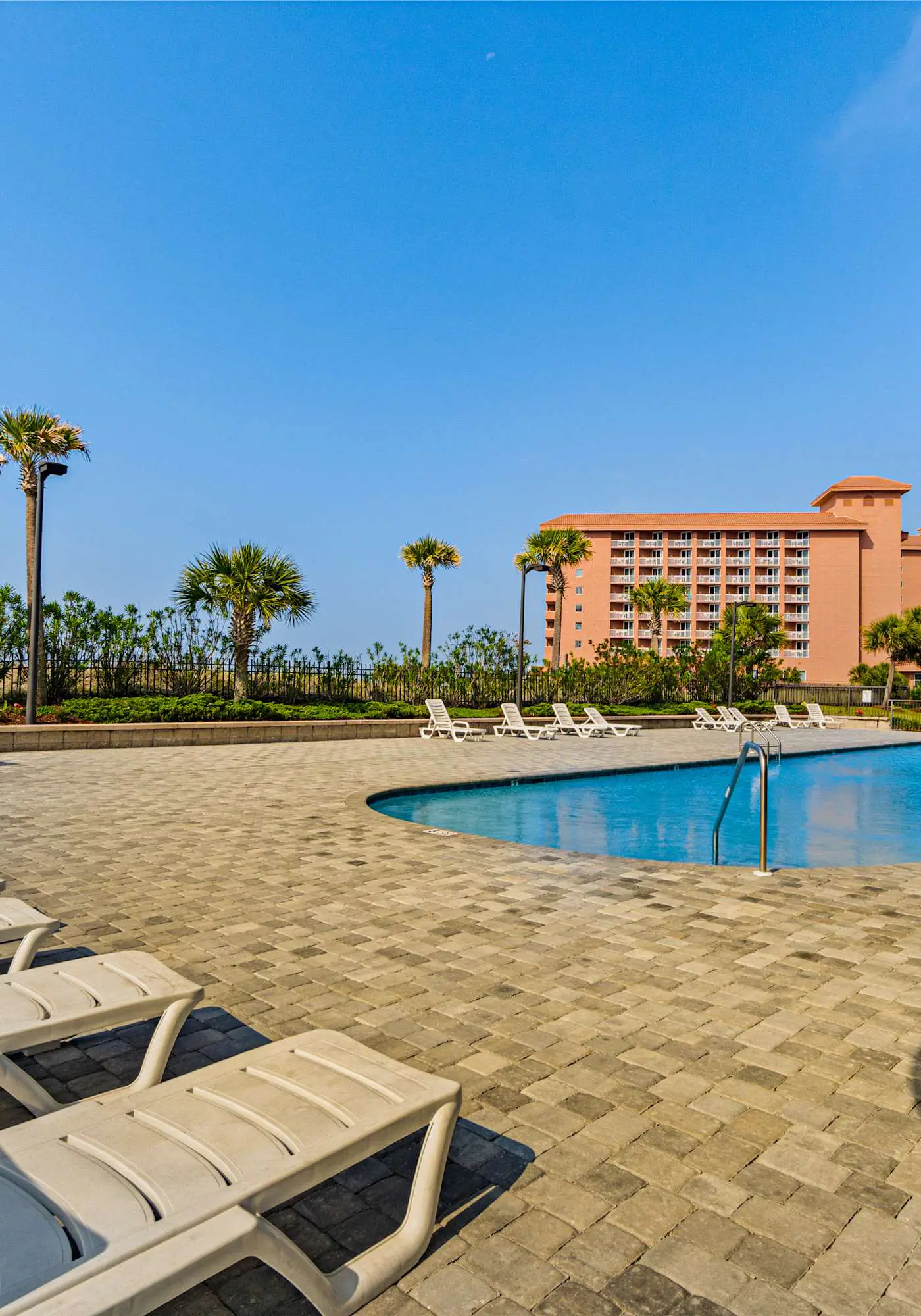 Gulf-front condo with inviting balcony, amazing views, pool & hot tub