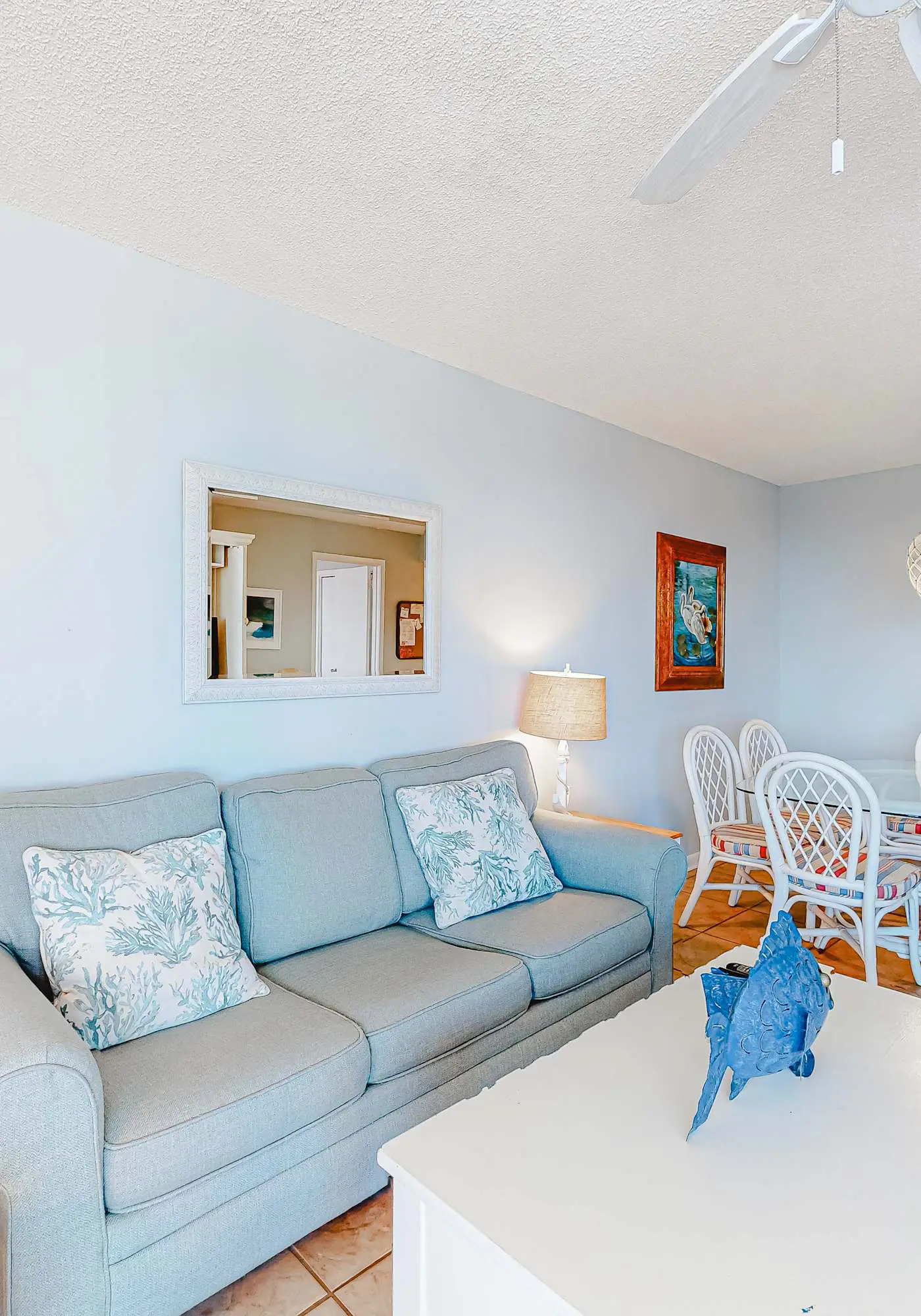 Beachfront condo with Gulf views, balcony, pool, hot tub, sauna & gym