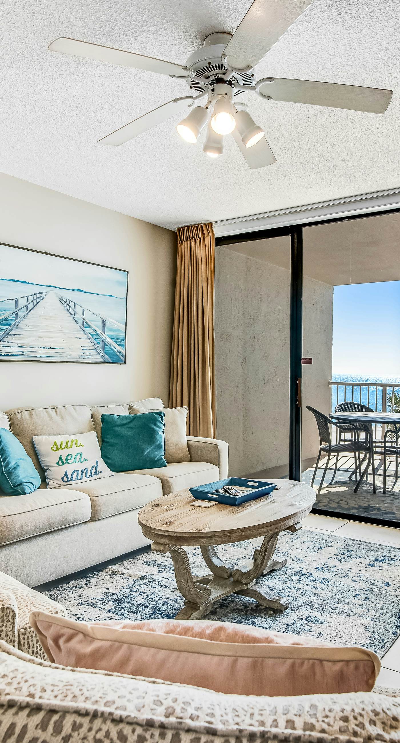 Beautiful home in beachfront luxury complex with pool, sauna & WiFi