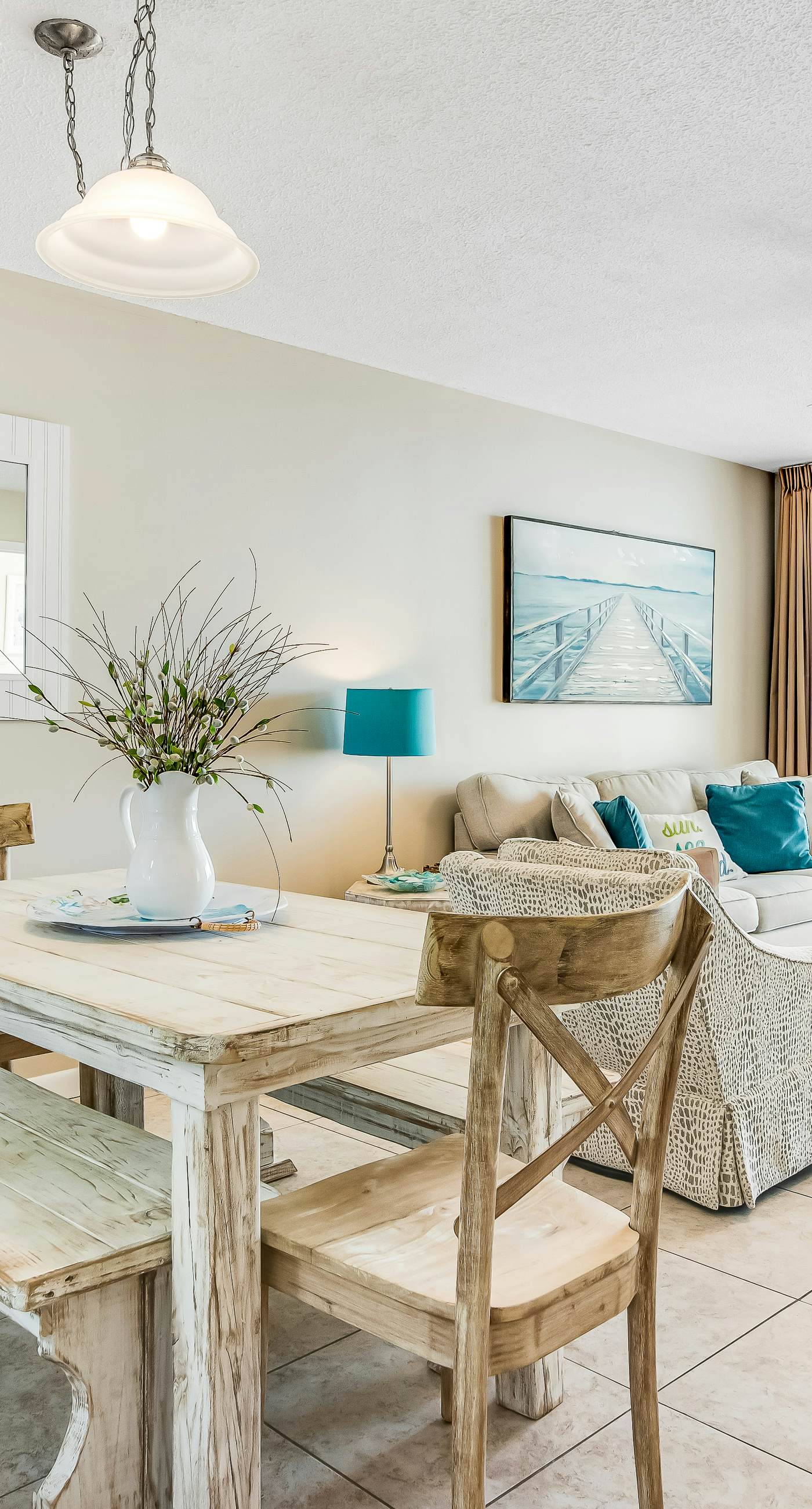 Beautiful home in beachfront luxury complex with pool, sauna & WiFi