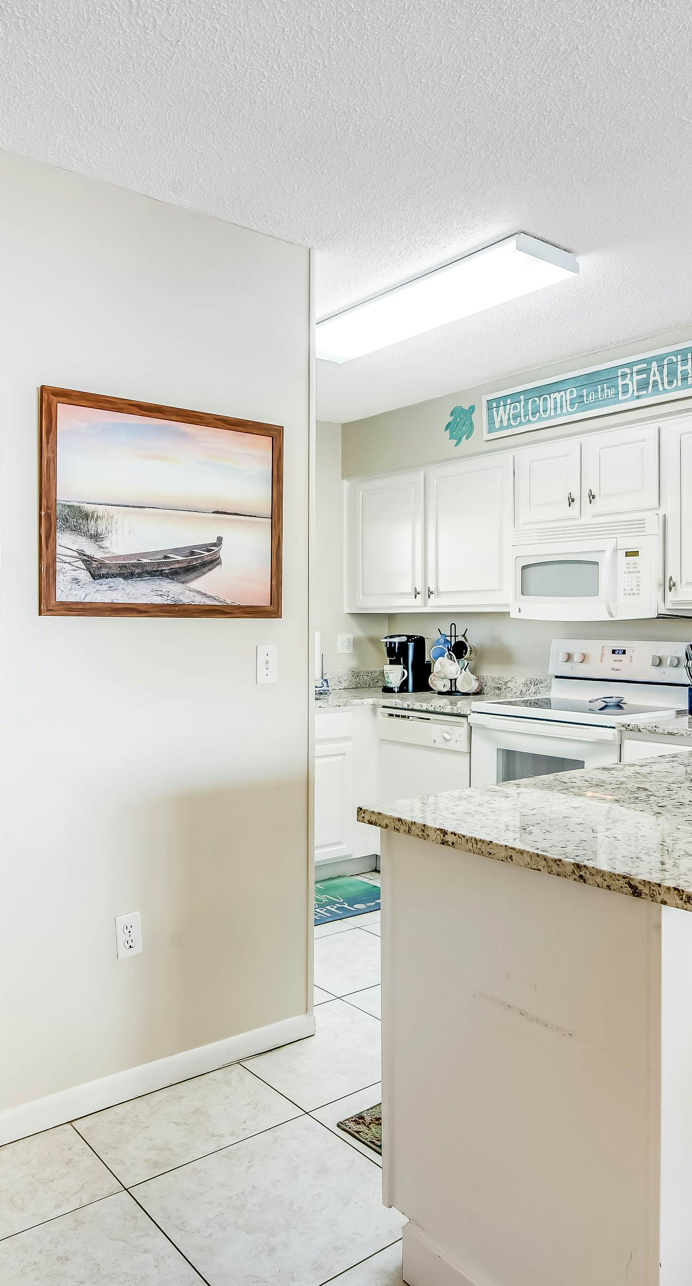 Beautiful home in beachfront luxury complex with pool, sauna & WiFi