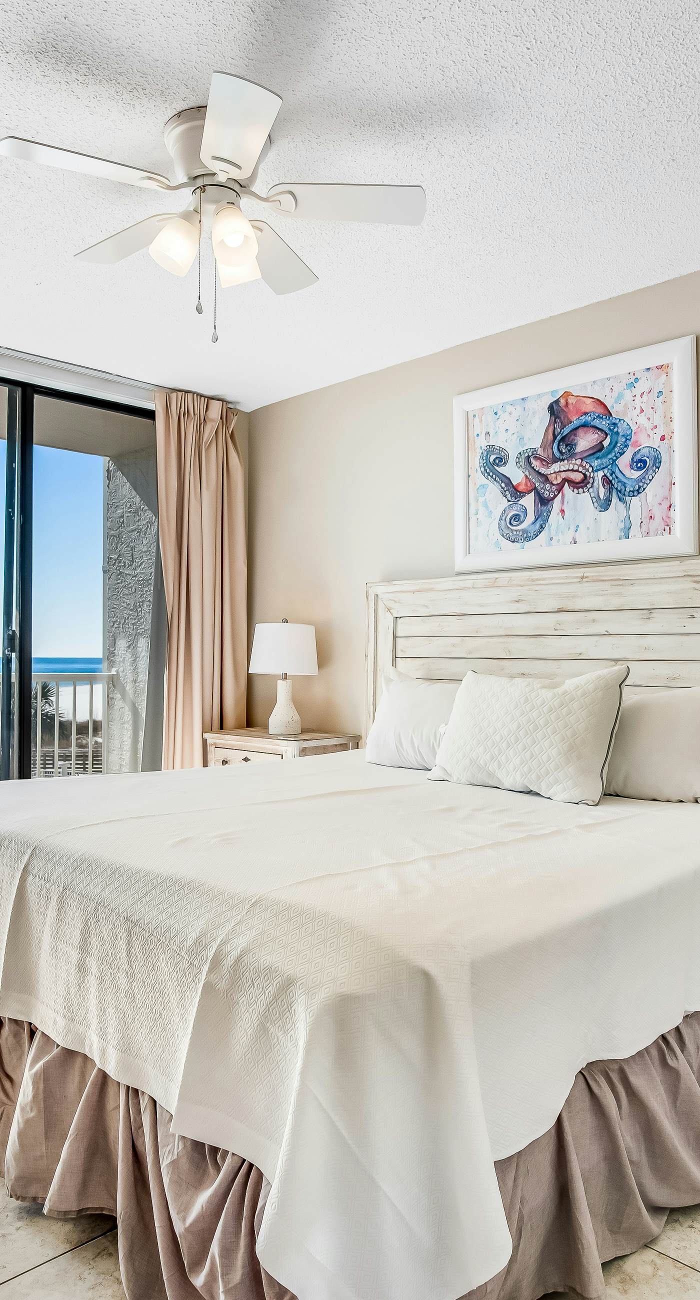 Beautiful home in beachfront luxury complex with pool, sauna & WiFi