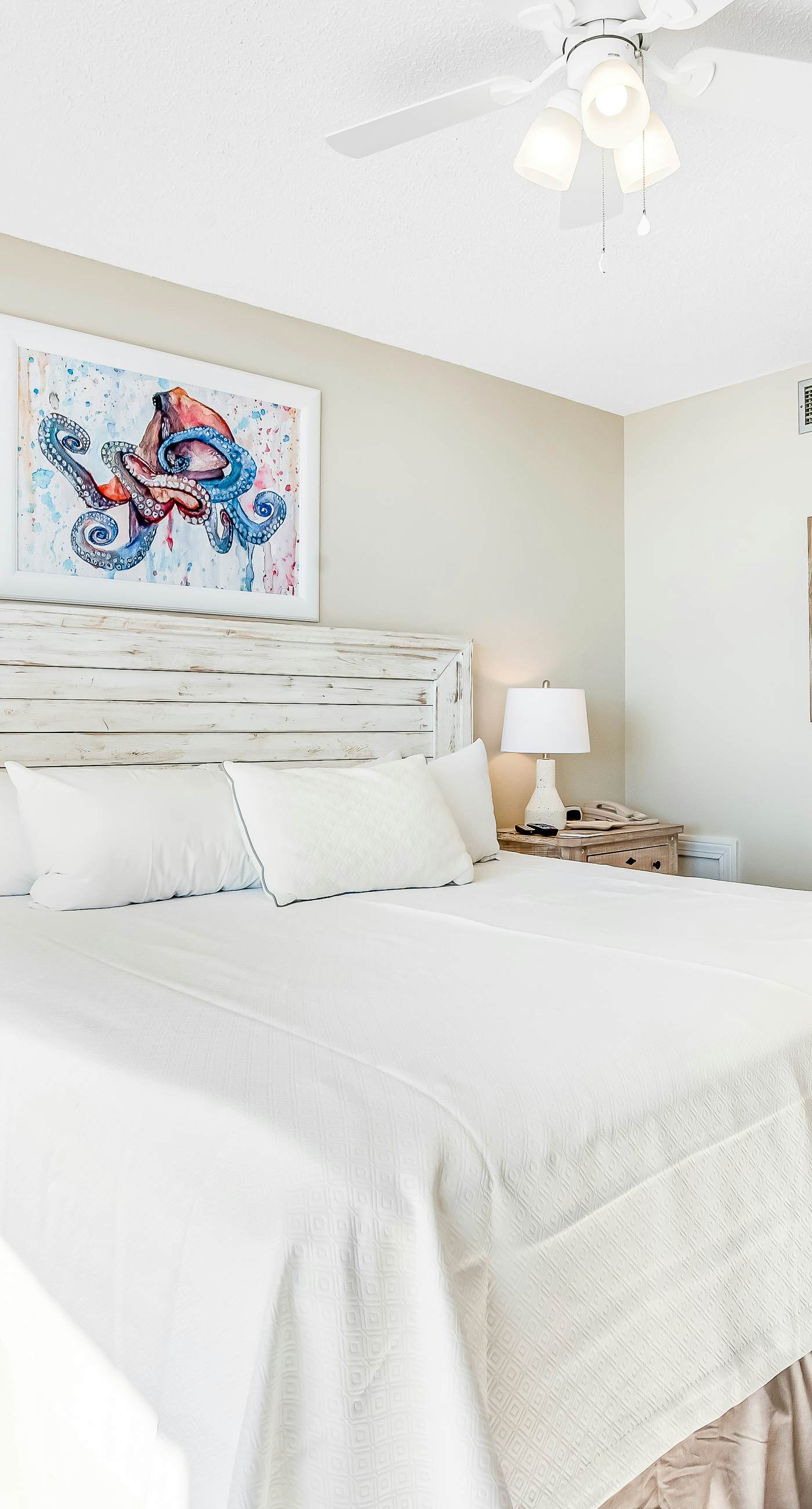 Beautiful home in beachfront luxury complex with pool, sauna & WiFi