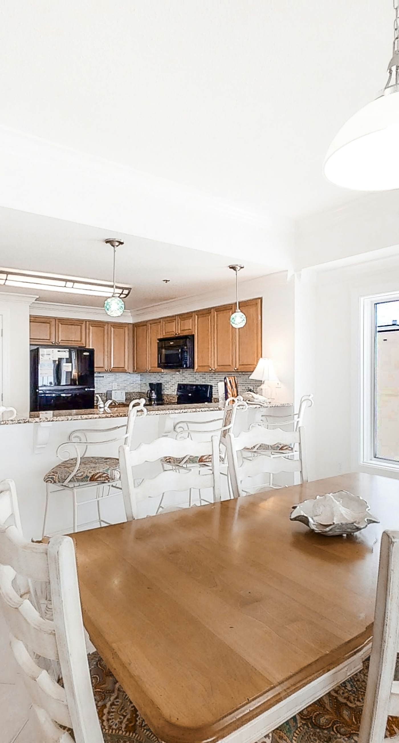 Gulf-front condo with balcony, pool, hot tub, sauna, A/C, & views