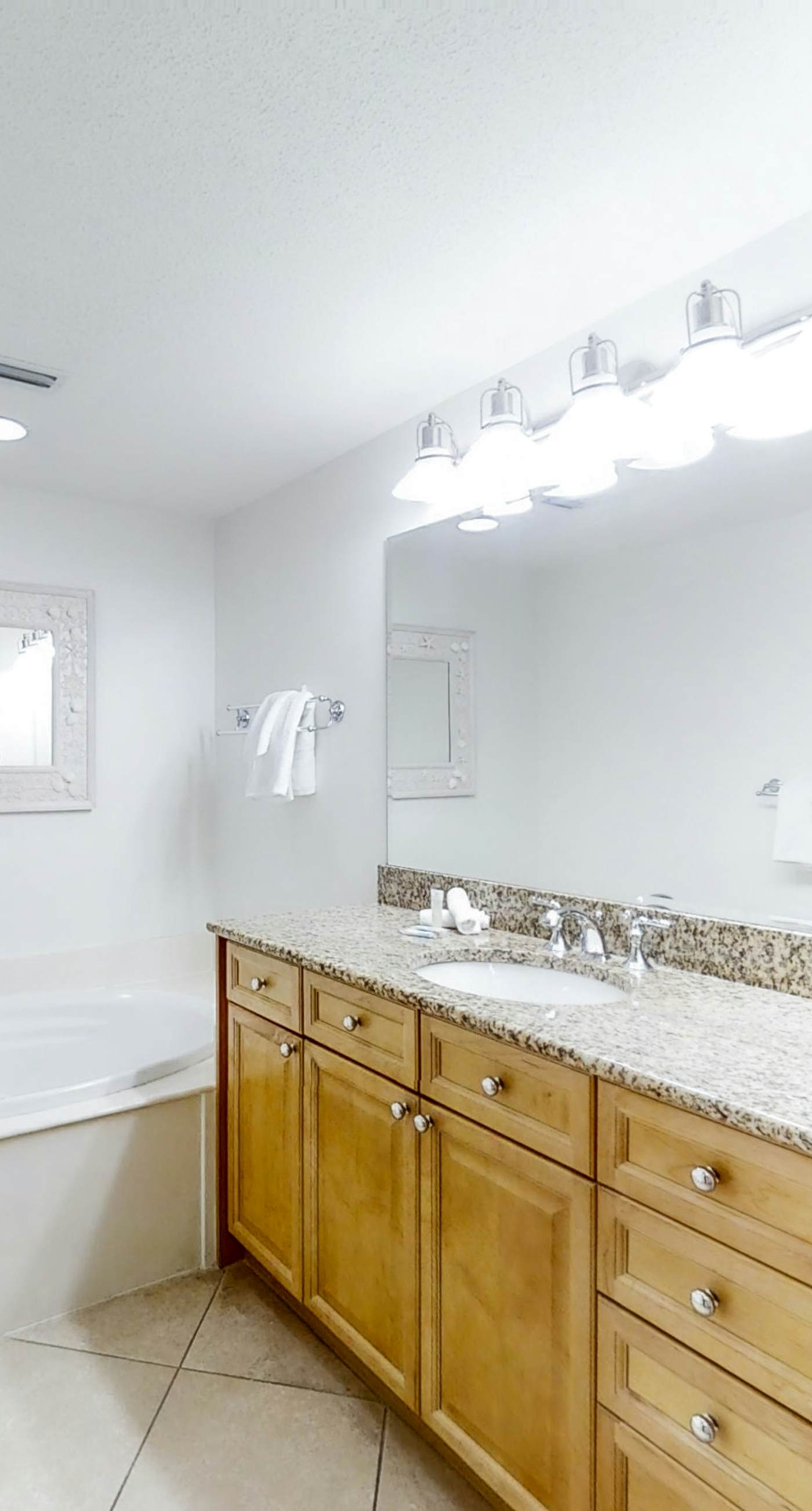 Gulf-front condo with balcony, pool, hot tub, sauna, A/C, & views