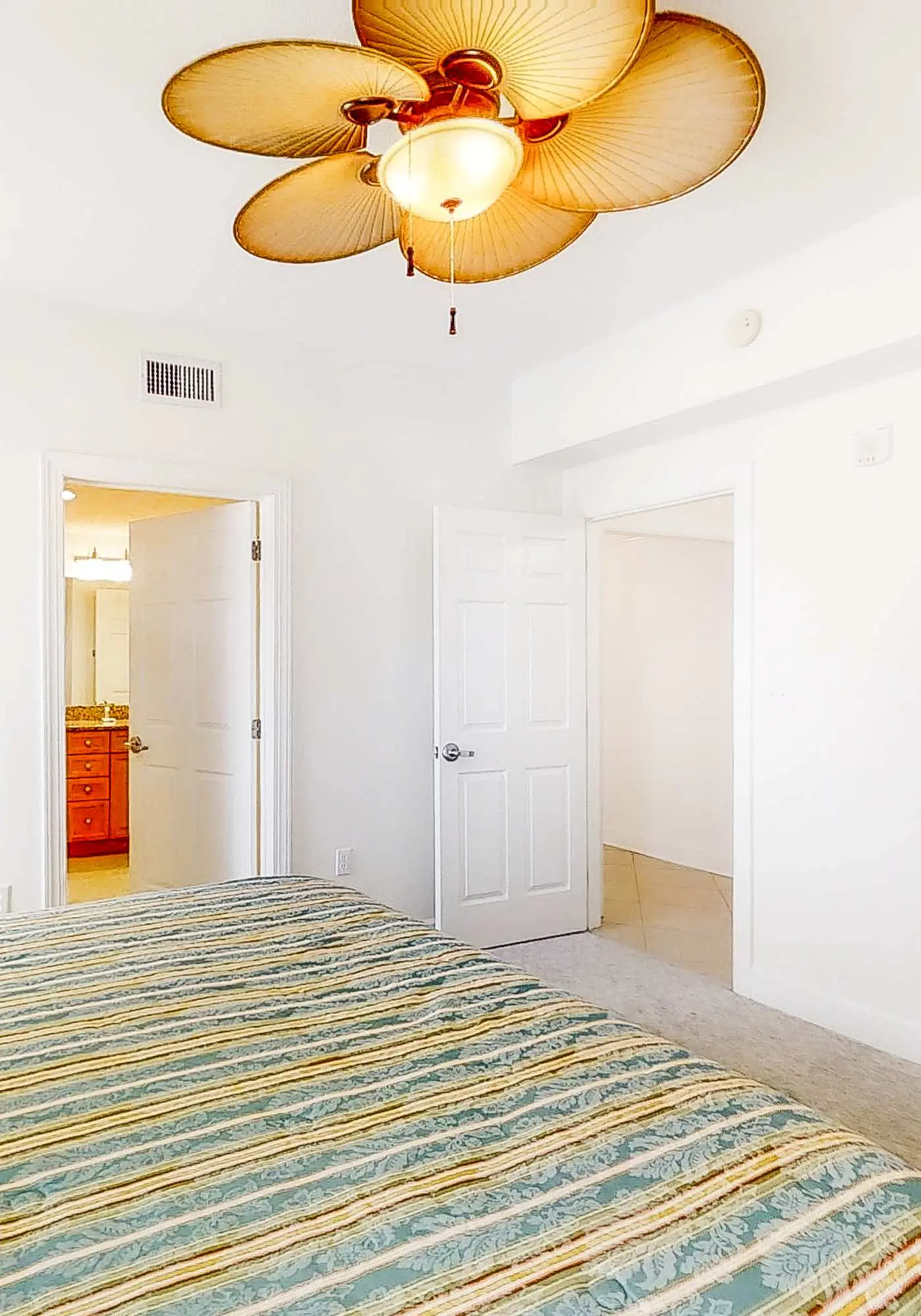 Gulf-front condo with balcony, pool, hot tub, sauna, A/C, & views