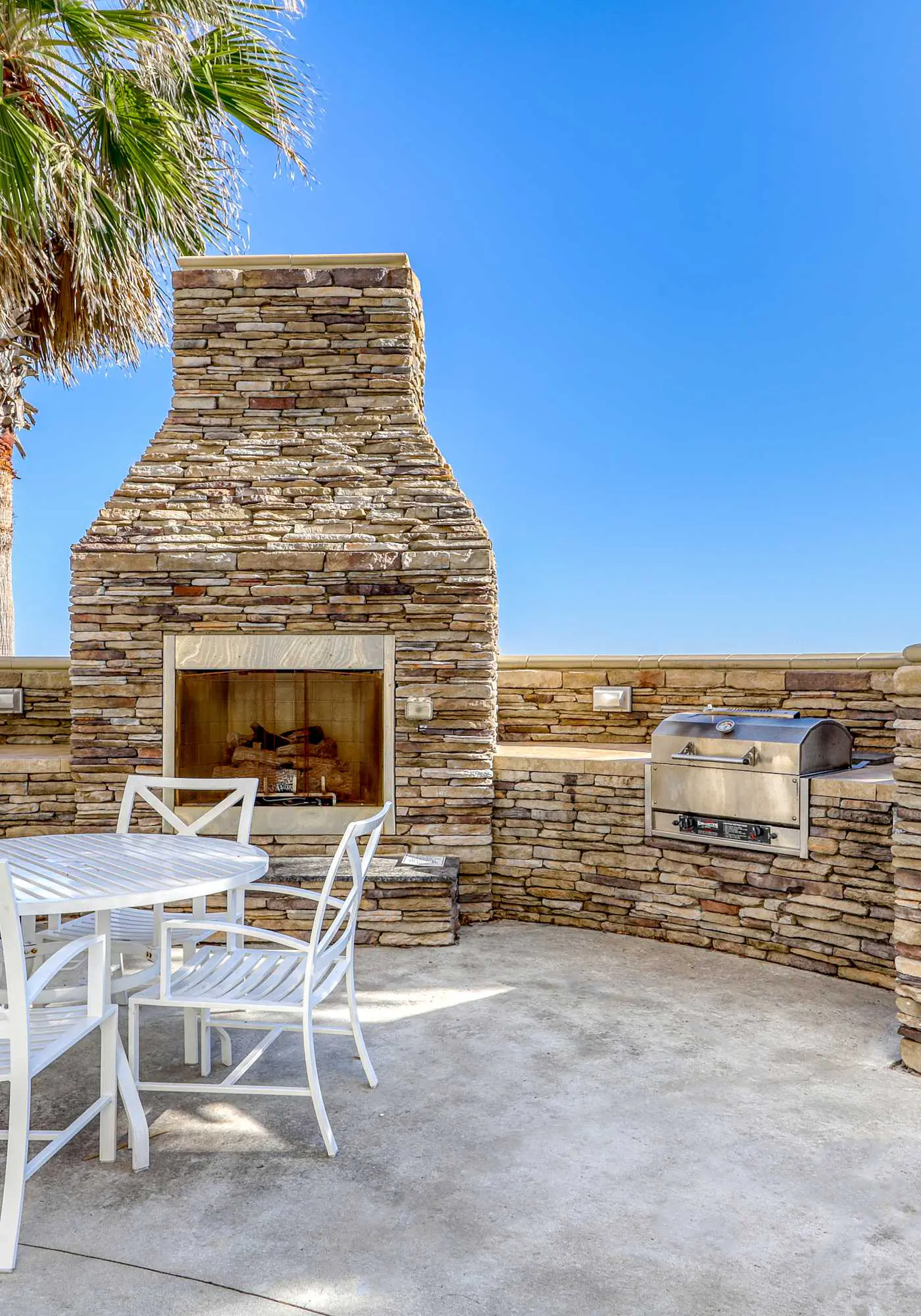 Gulf-front condo with balcony, pool, hot tub, sauna, A/C, & views