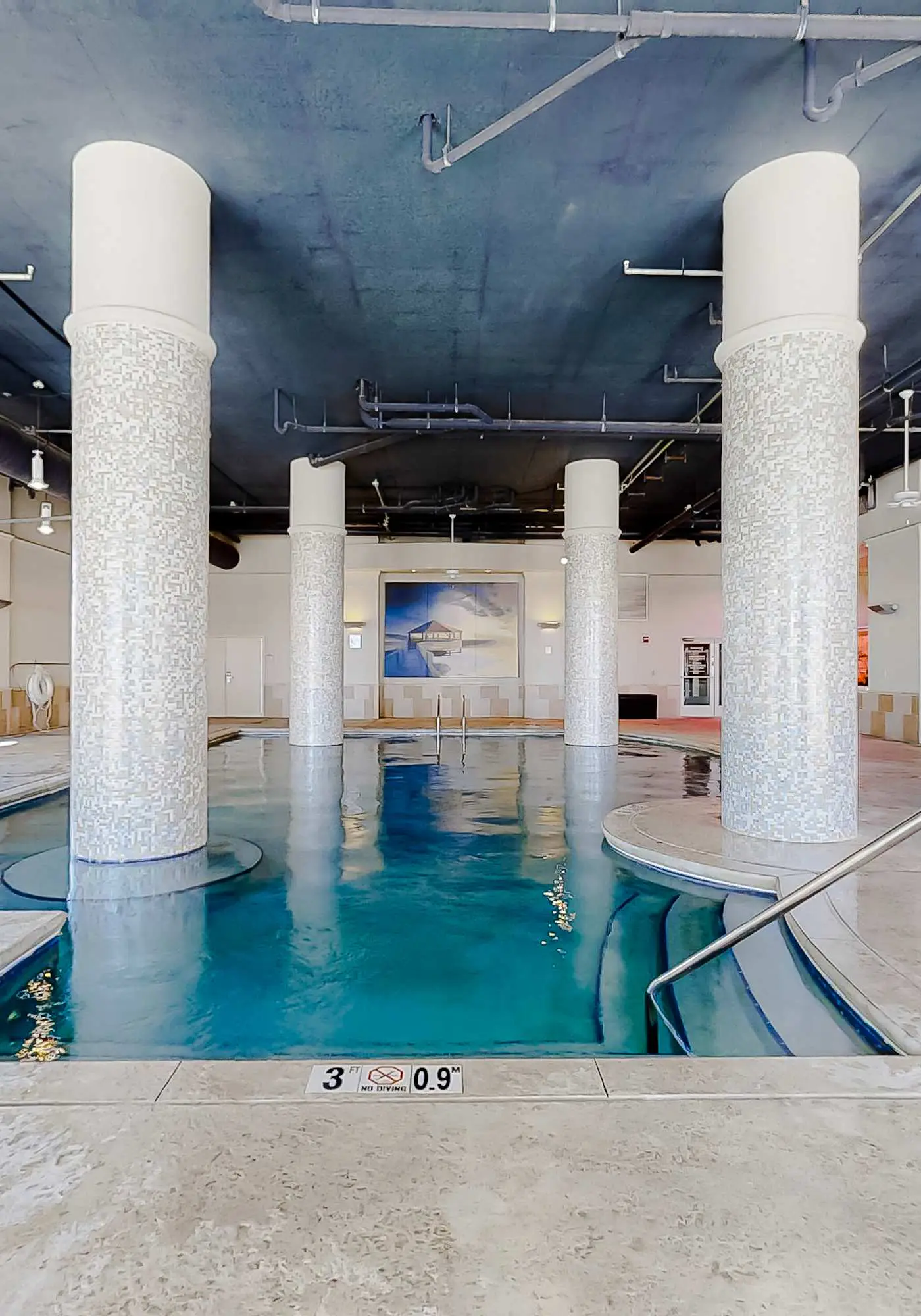 Gulf-front condo with balcony, pool, hot tub, sauna, A/C, & views