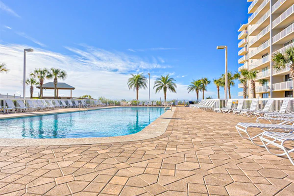 Fantastic home in beachfront complex with Gulf-side pool, sauna & WiFi