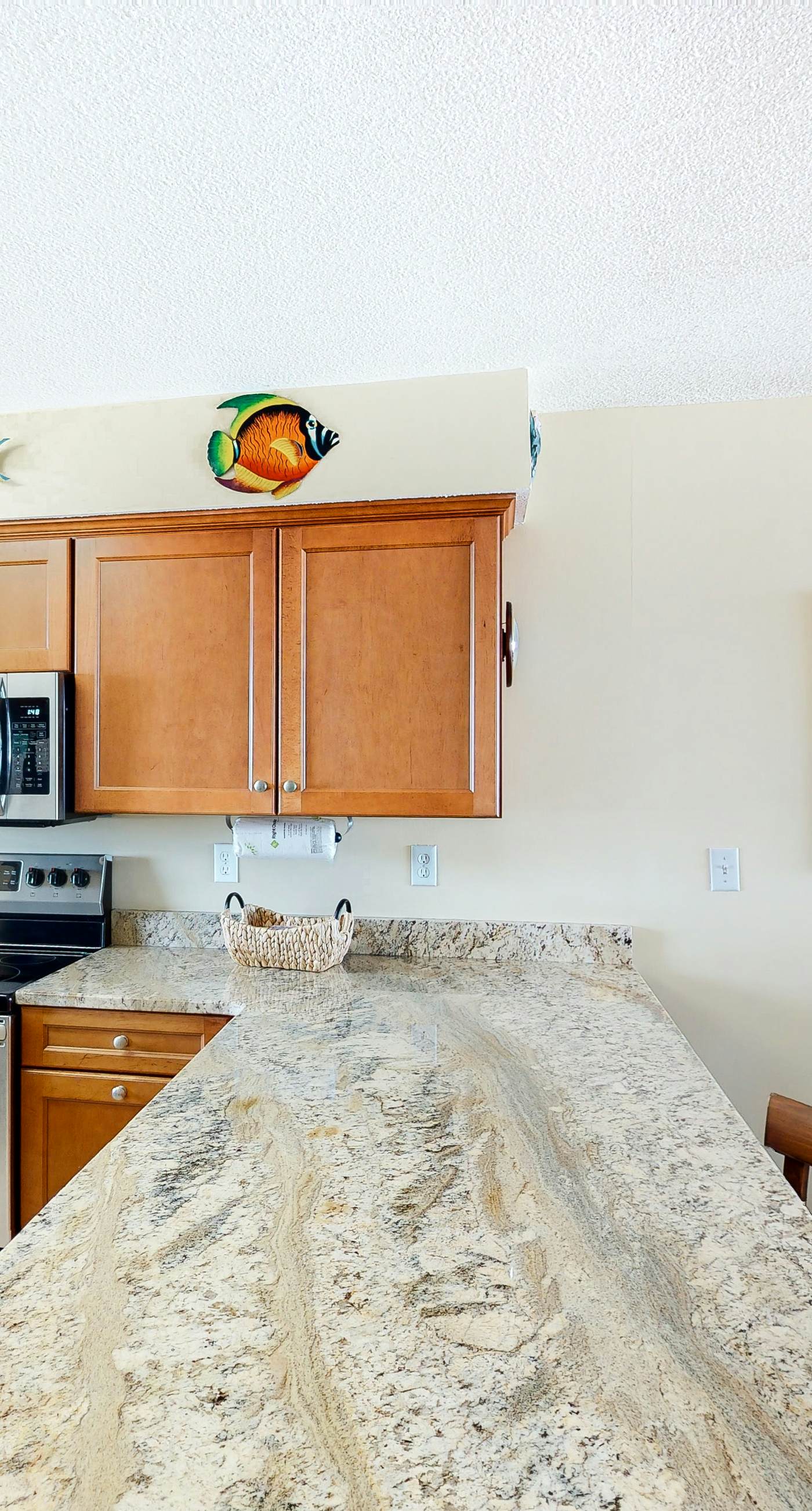 Fantastic home in beachfront complex with Gulf-side pool, sauna & WiFi