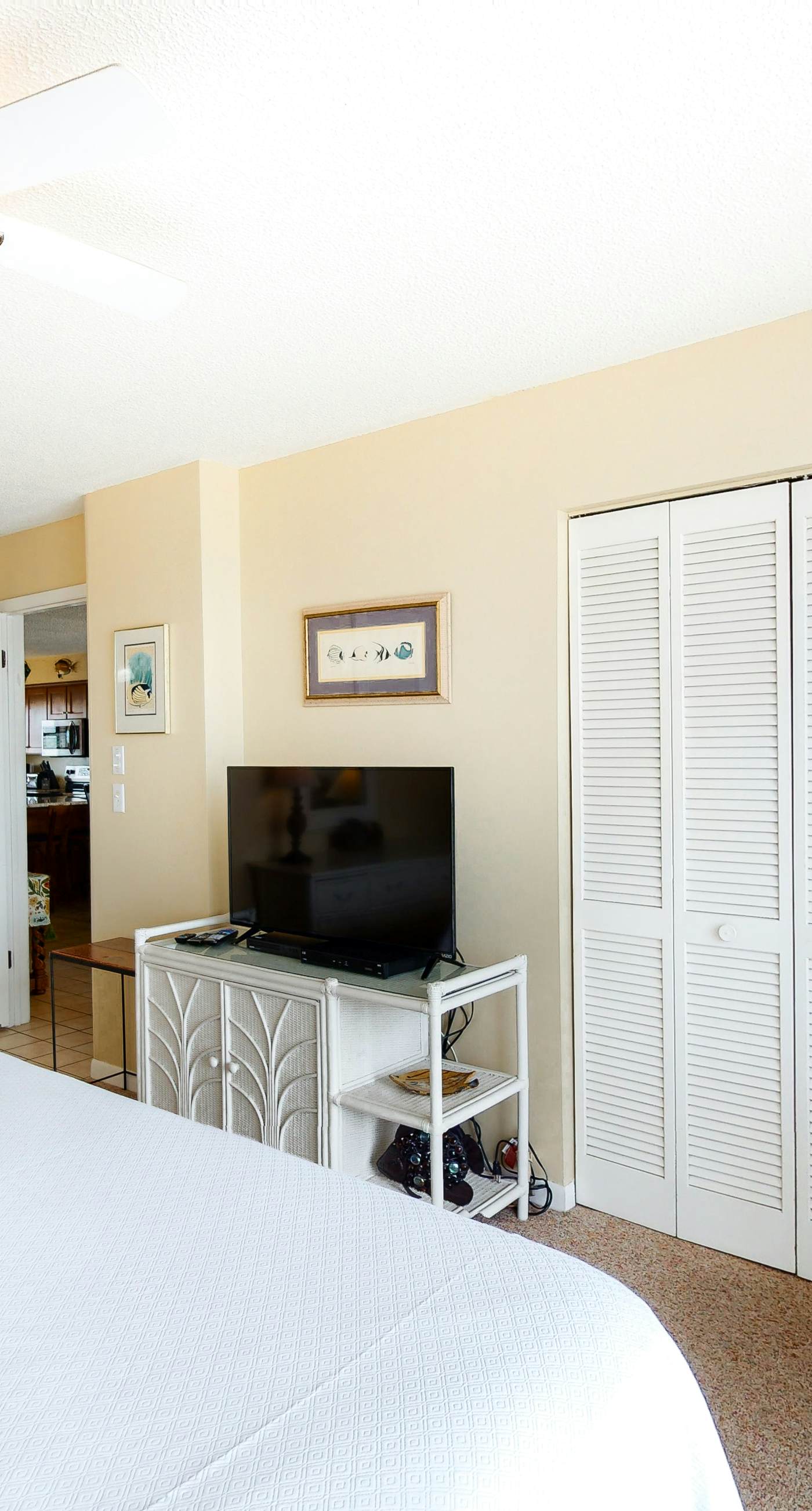 Fantastic home in beachfront complex with Gulf-side pool, sauna & WiFi