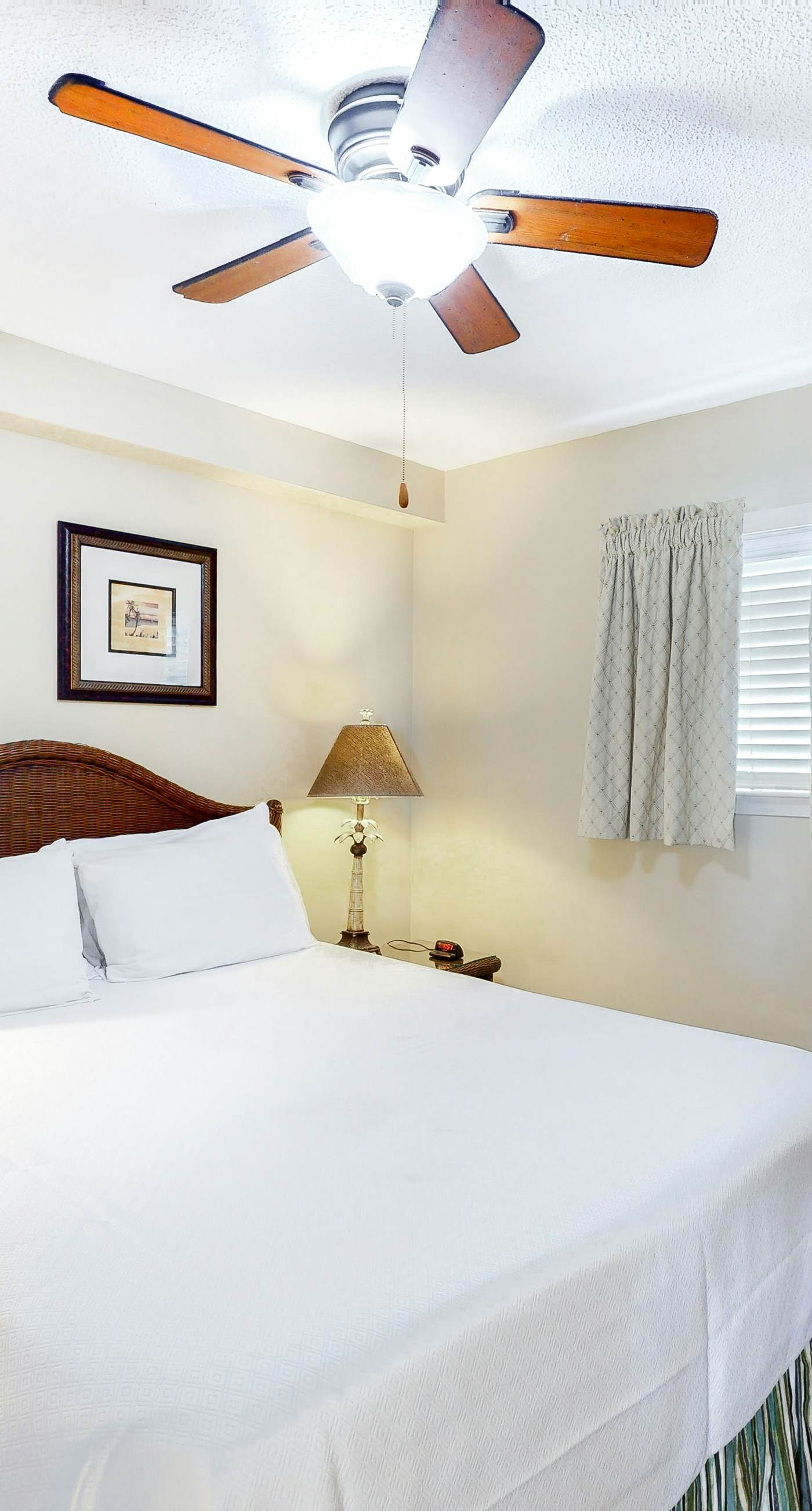 Fantastic home in beachfront complex with Gulf-side pool, sauna & WiFi