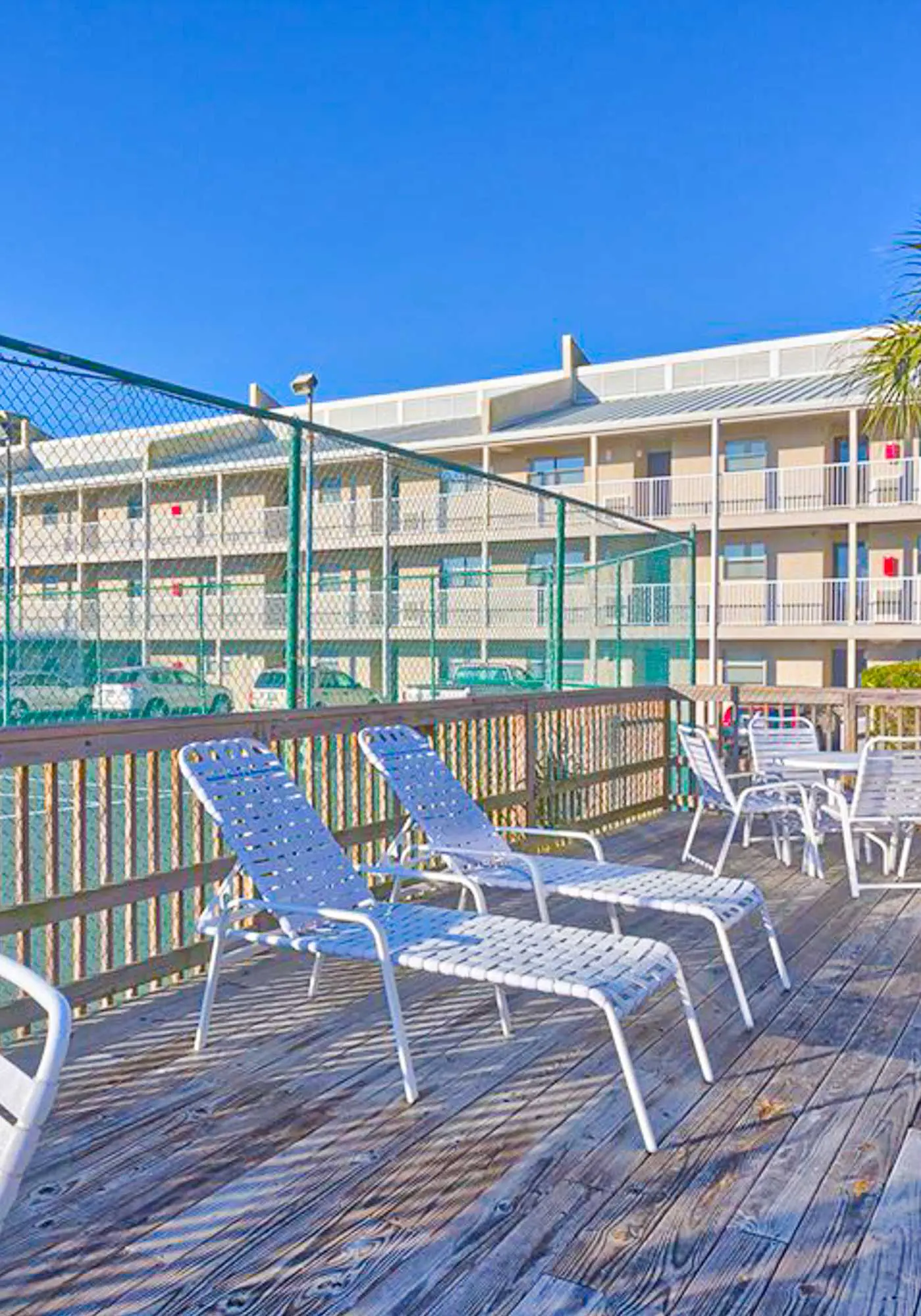 Fantastic home in beachfront complex with Gulf-side pool, sauna & WiFi