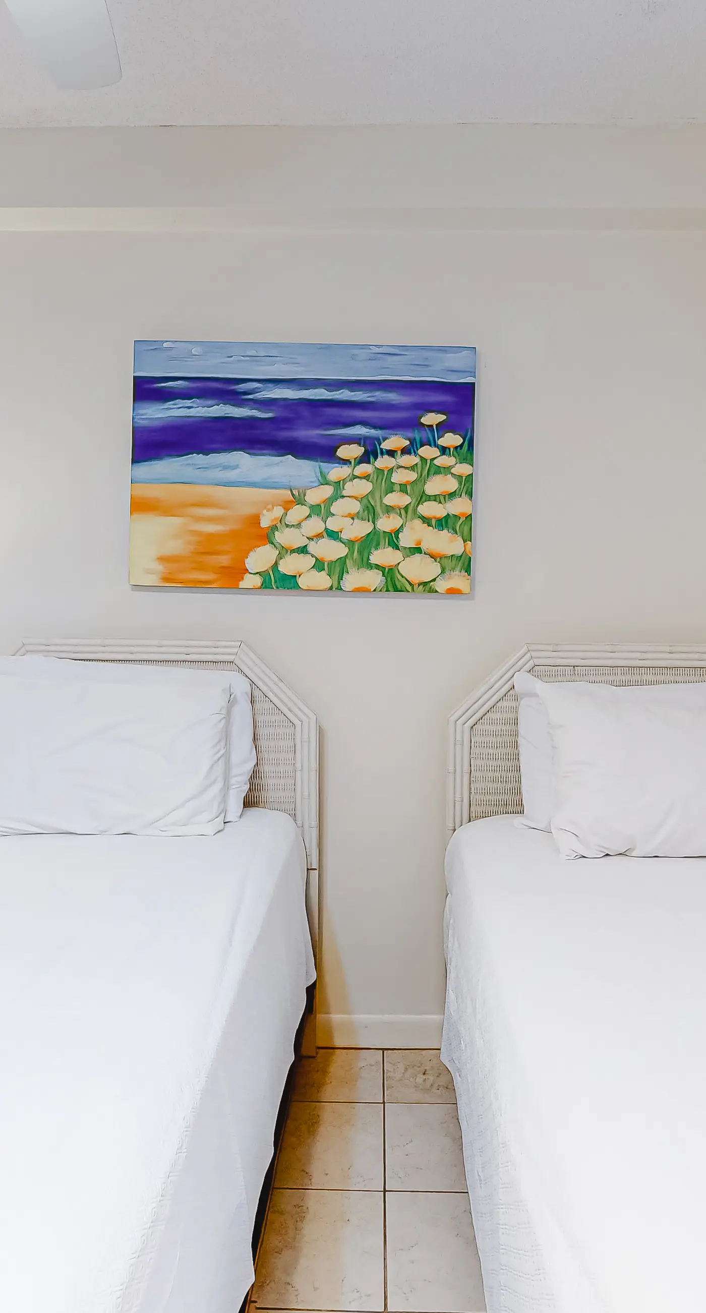 Sixth-floor condo with gorgeous Gulf Views, WiFi, pool, sauna & tennis