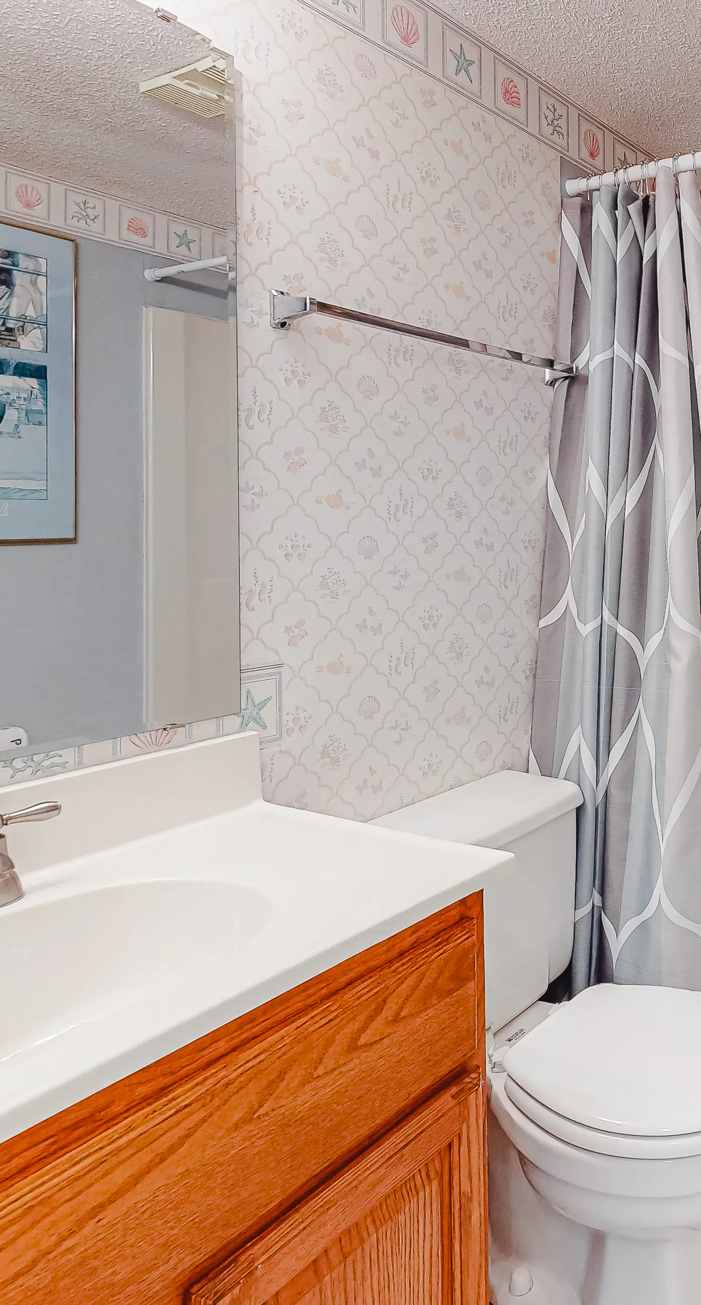 Sixth-floor condo with gorgeous Gulf Views, WiFi, pool, sauna & tennis