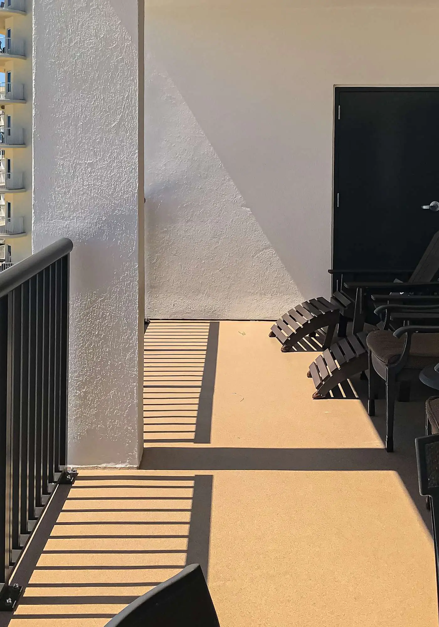 Ninth-Floor Condo in Beachfront Resort with Free WiFi, Shared Pool, Tennis Court