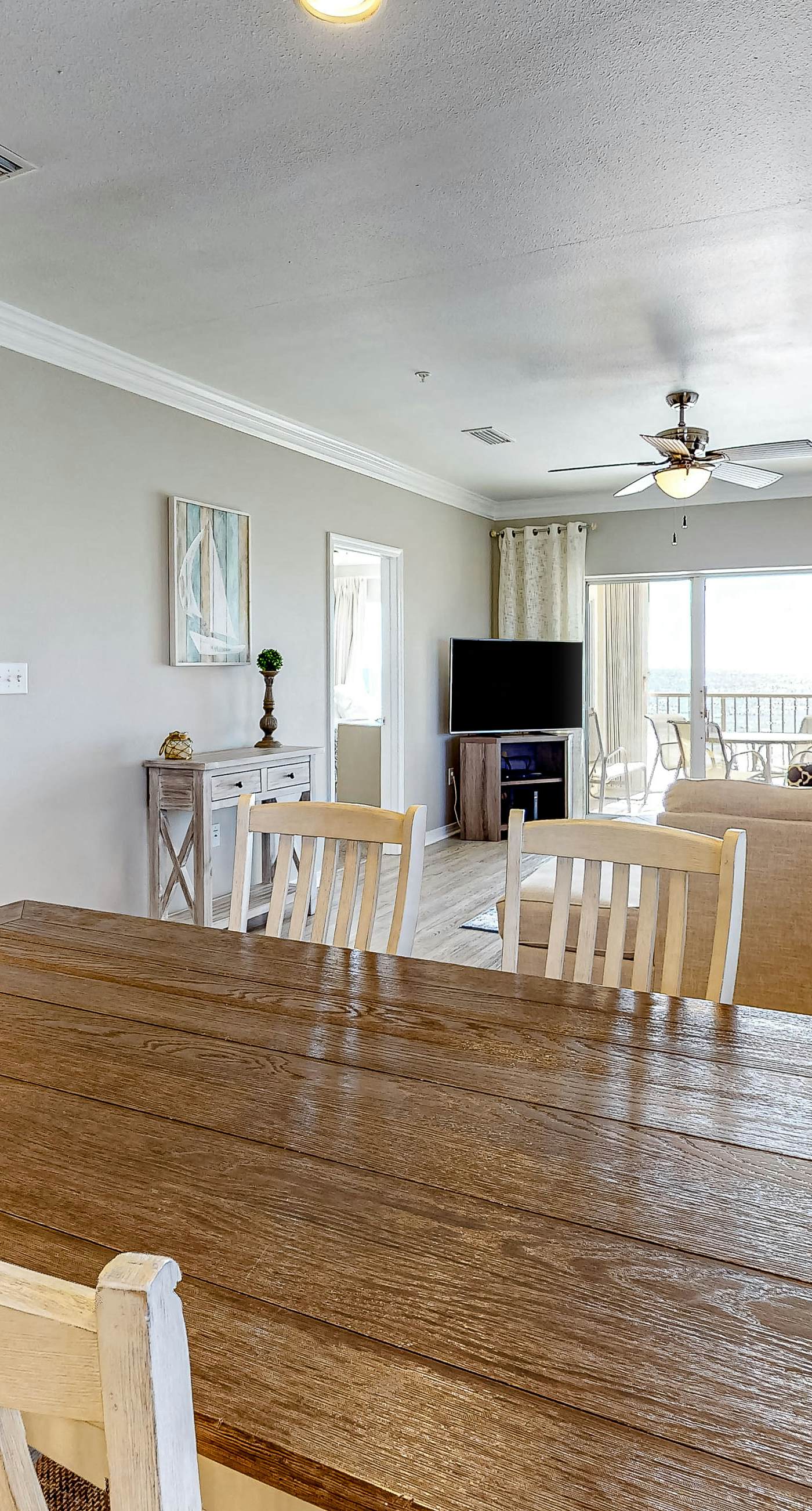 Beachfront Corner Condo with Free WiFi, Furnished Balcony, & a Shared Pool