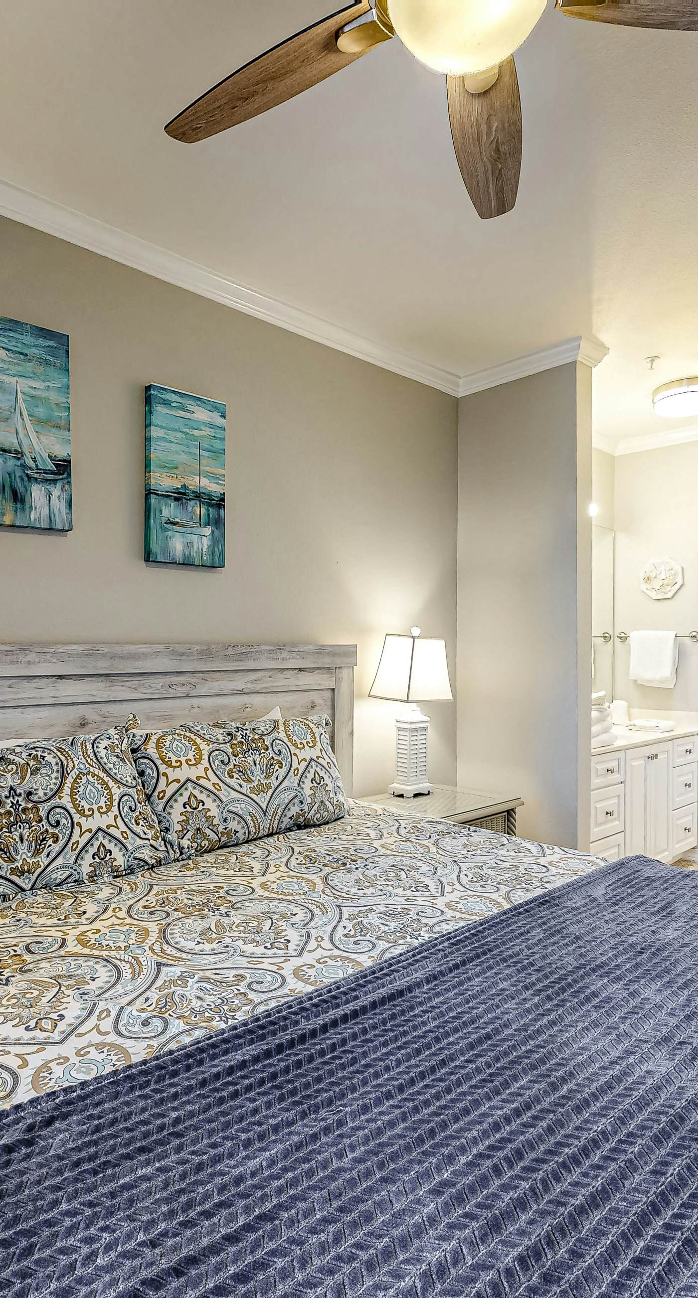 Beachfront Corner Condo with Free WiFi, Furnished Balcony, & a Shared Pool