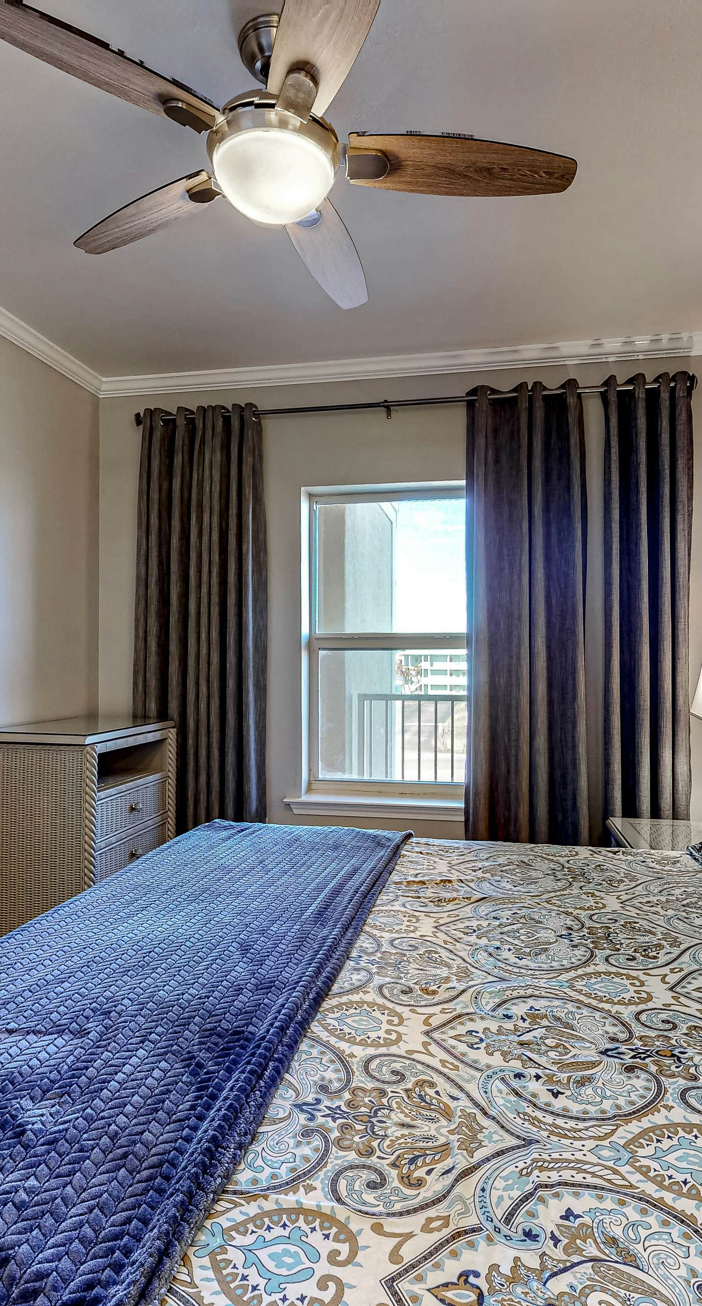 Beachfront Corner Condo with Free WiFi, Furnished Balcony, & a Shared Pool