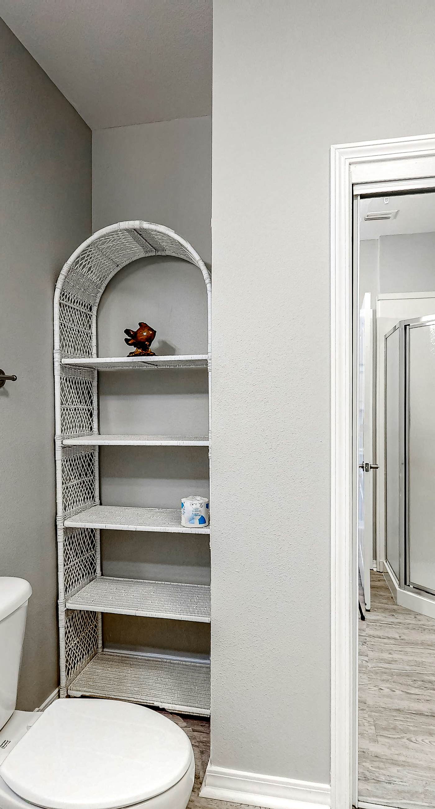 Beachfront Corner Condo with Free WiFi, Furnished Balcony, & a Shared Pool