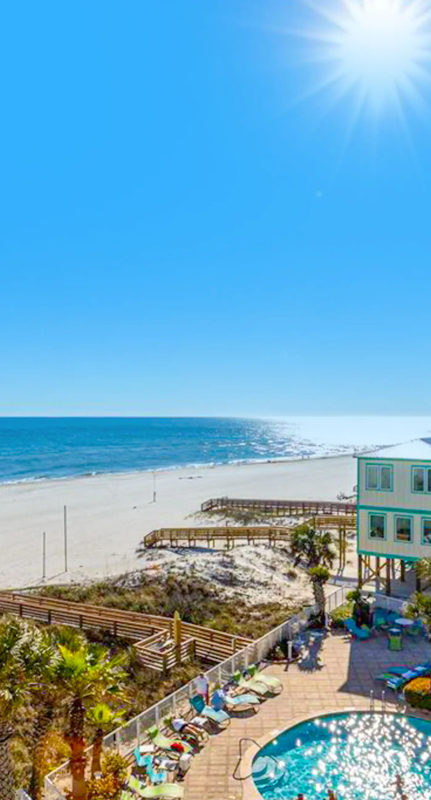 Beachfront condo with pool, tennis court, hot tub & central AC