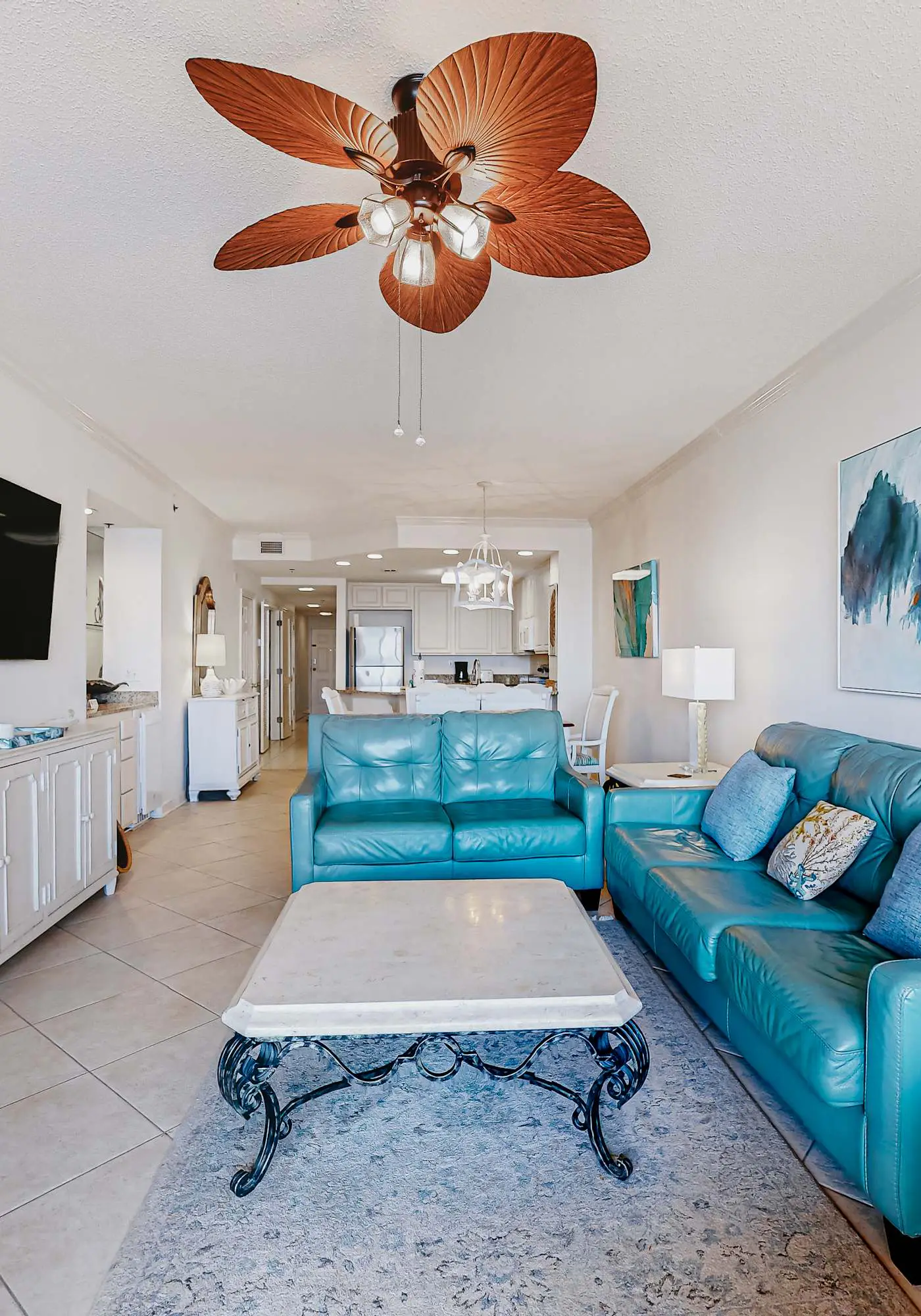 Beachfront resort condo with shared pool, tennis court, free WiFi, central AC